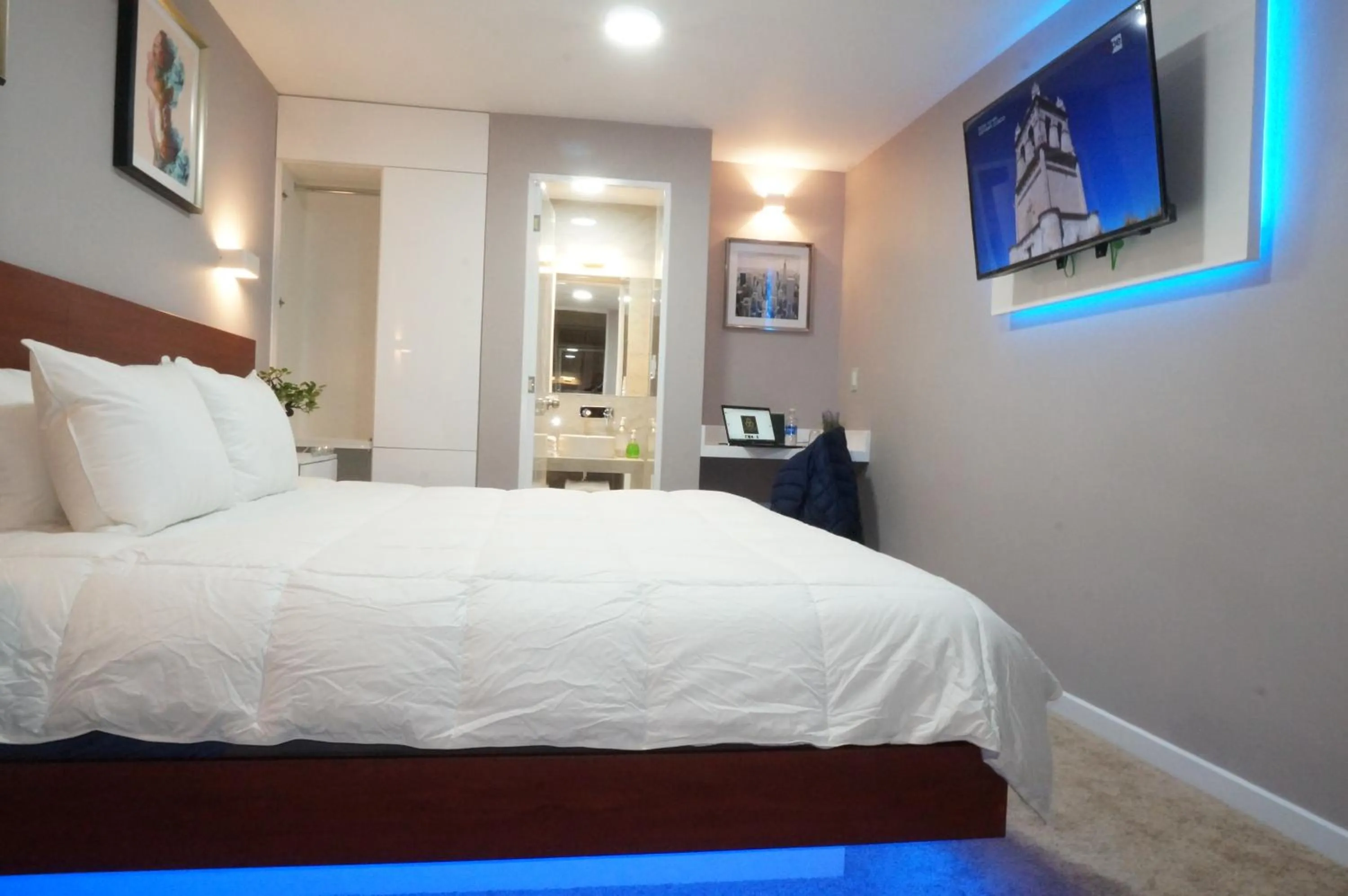 Photo of the whole room, Bed in Hotel Don Bartolo