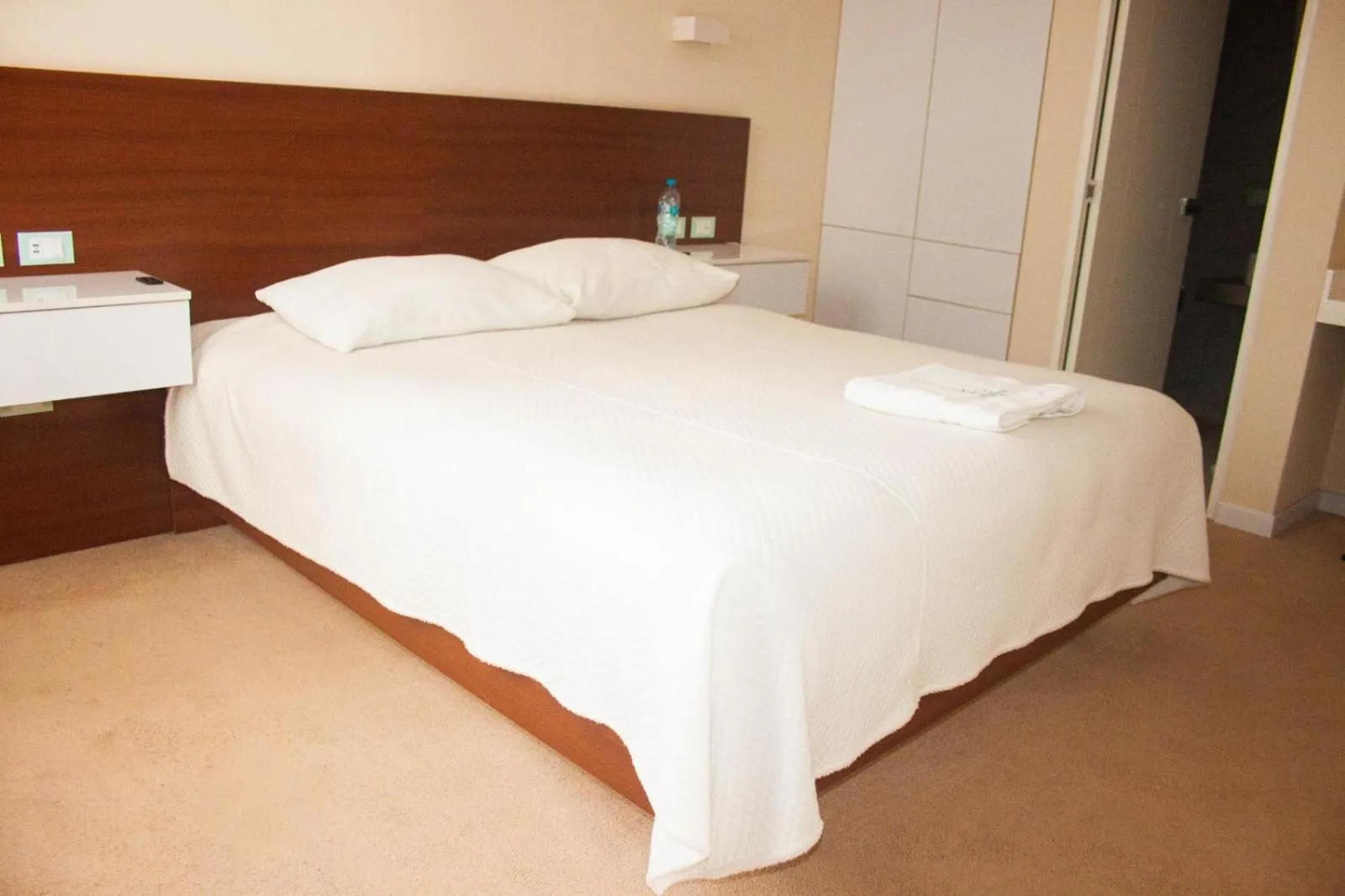 Bed in Hotel Don Bartolo