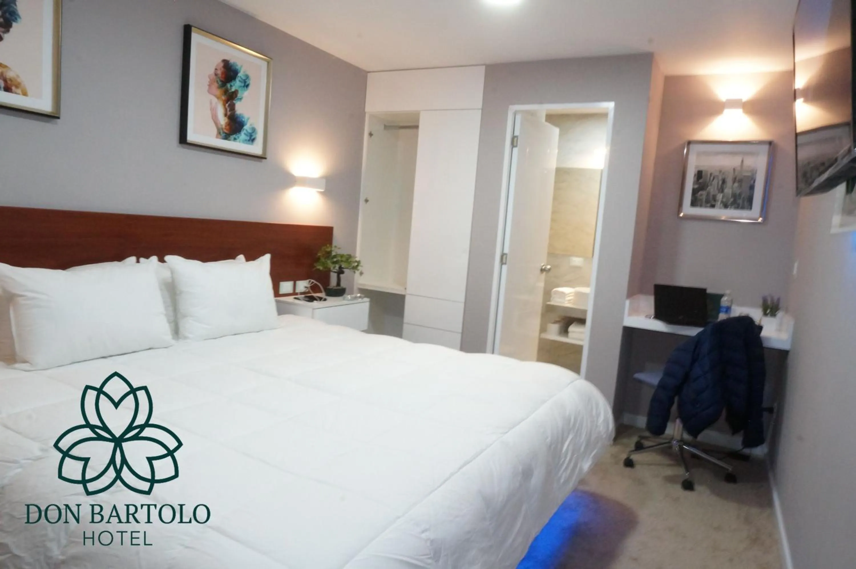 Bed in Hotel Don Bartolo