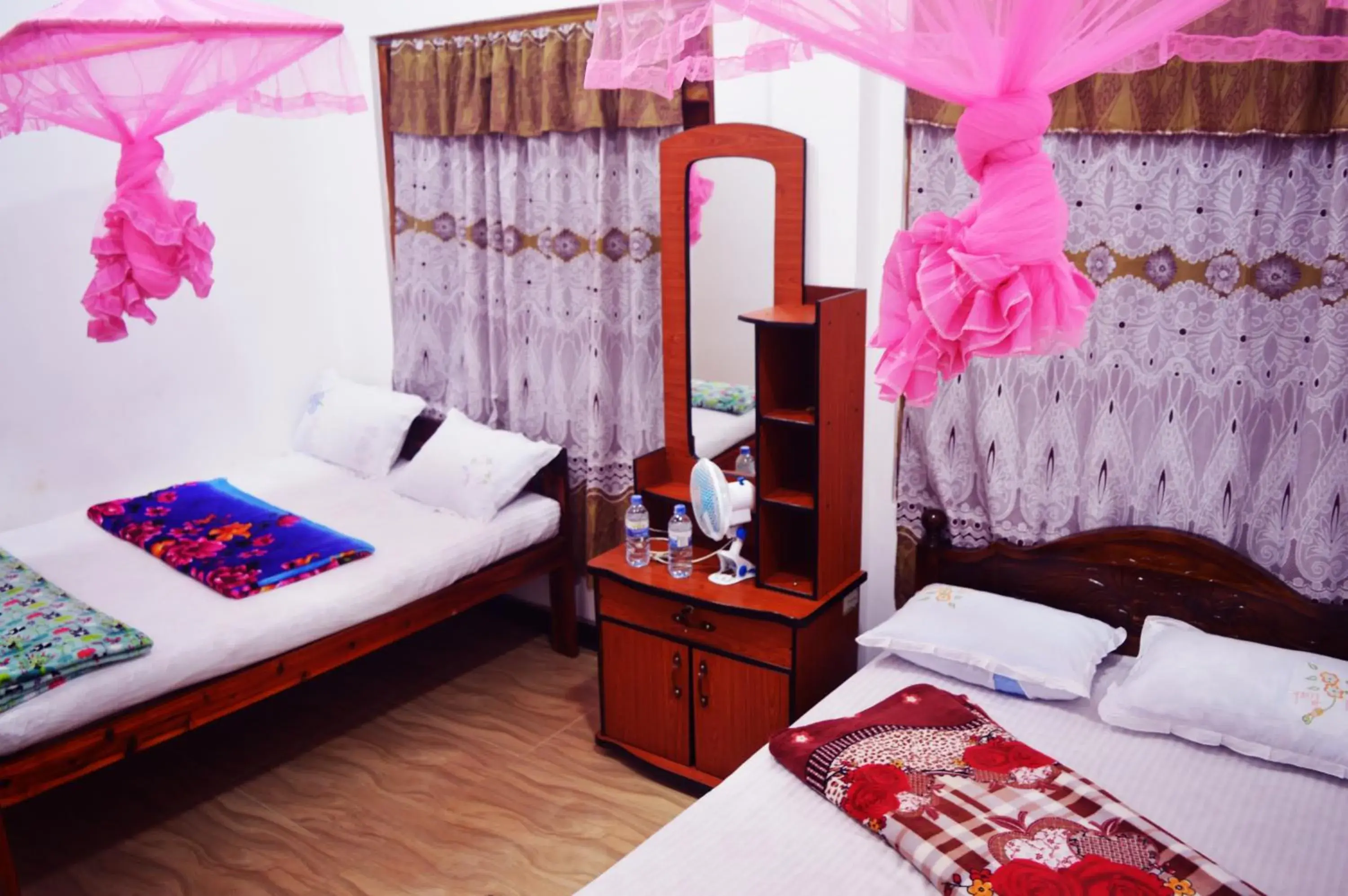 Family Room with Private Bathroom in Subash Hotel Family Room with Private Bathroom in Subash Hotel