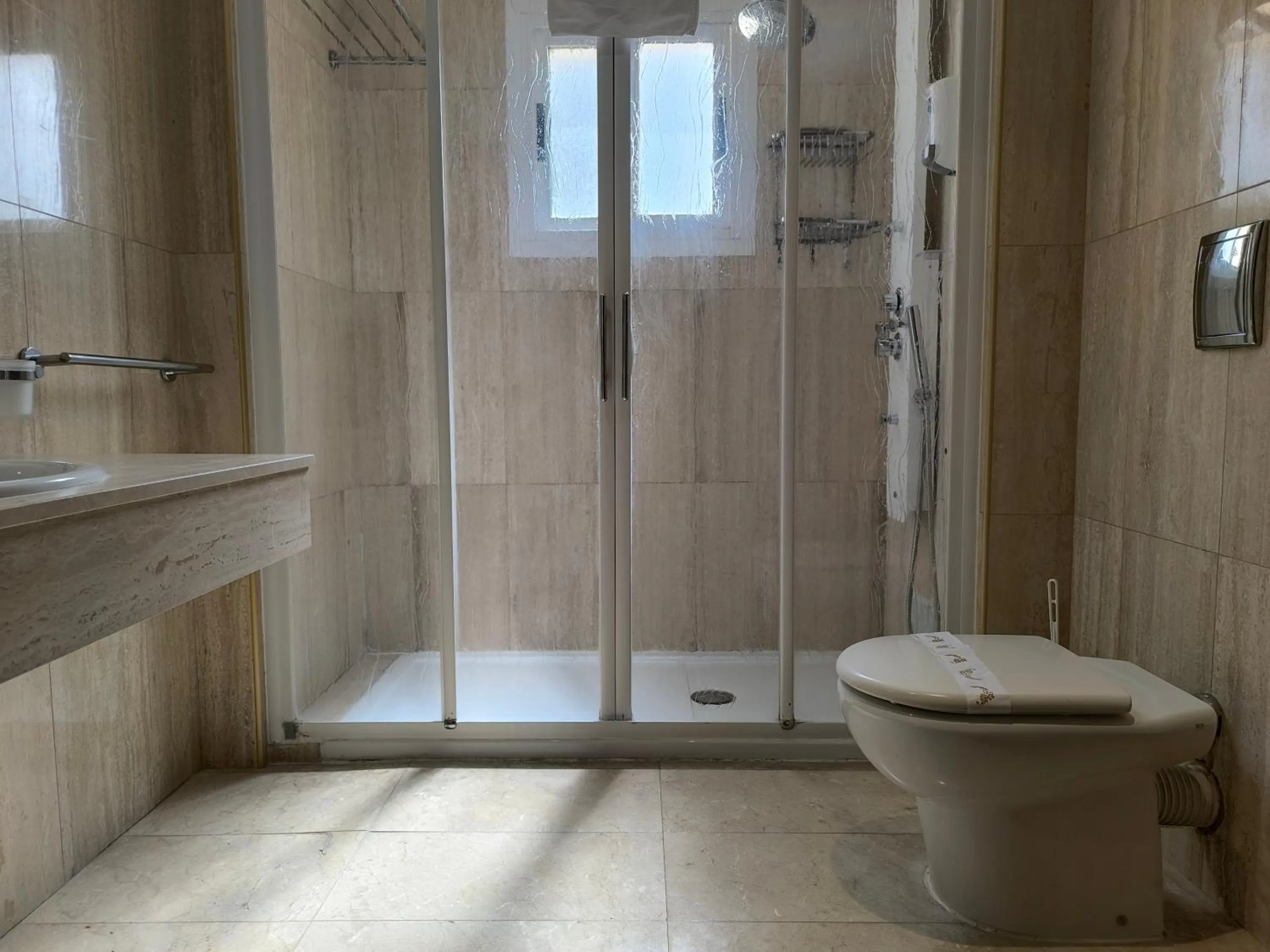 Bathroom in Hotel Santa Barbara