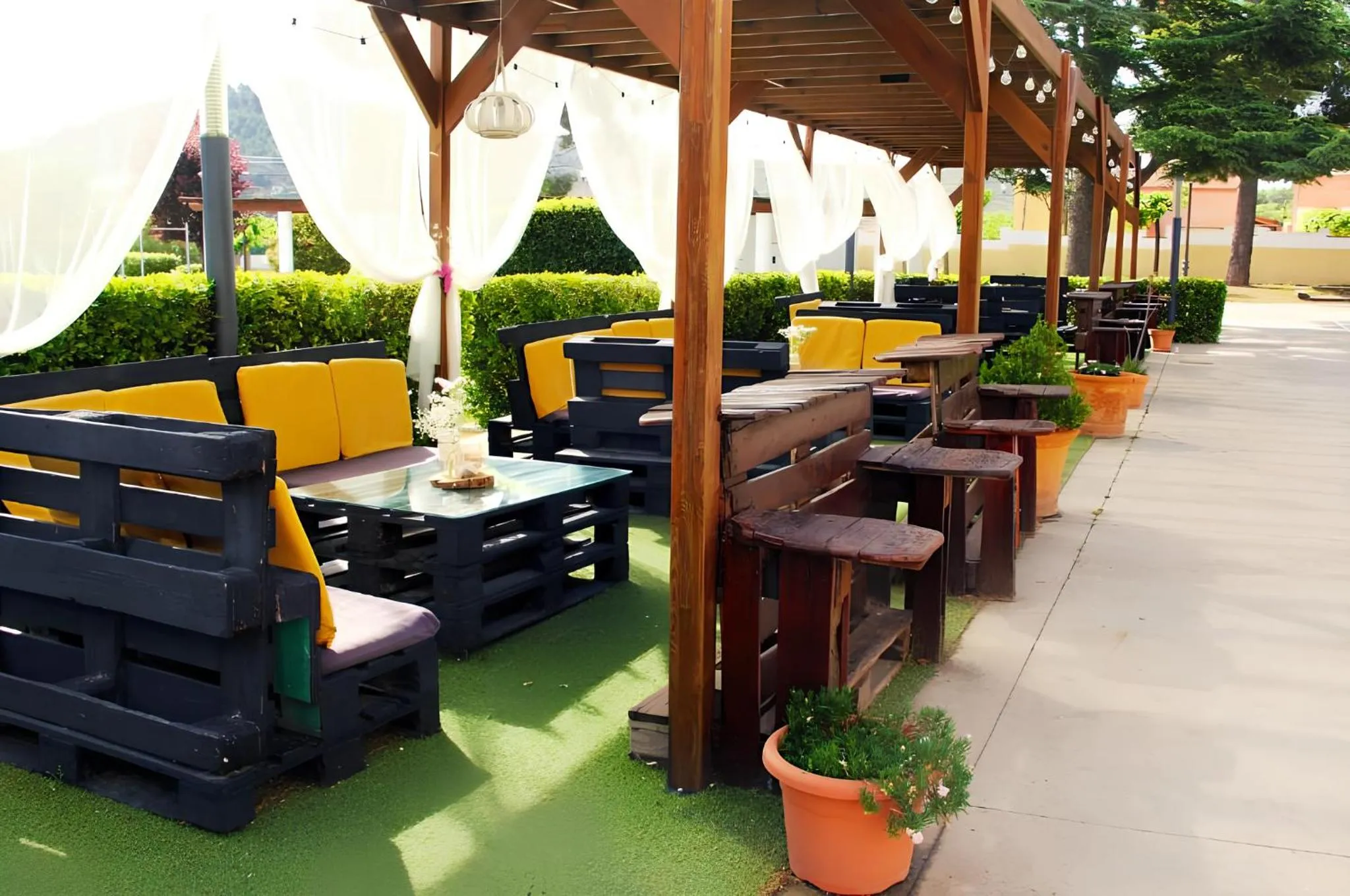 Swimming pool in Hotel Santa Barbara