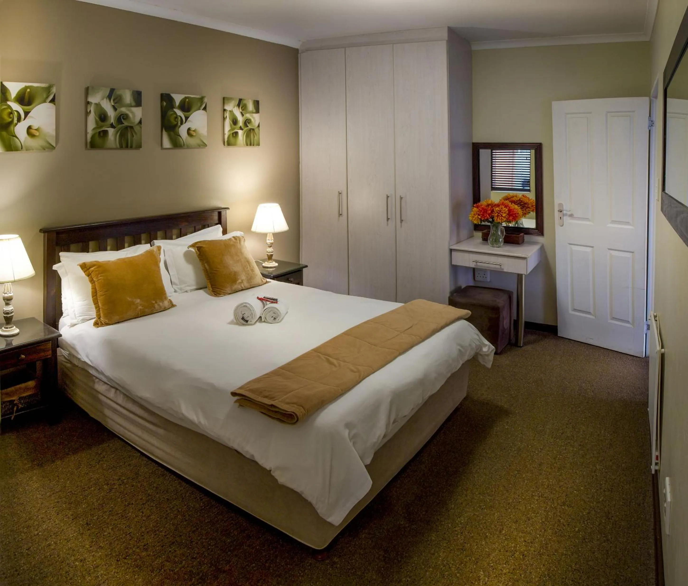 Lalapanzi Guest Lodge