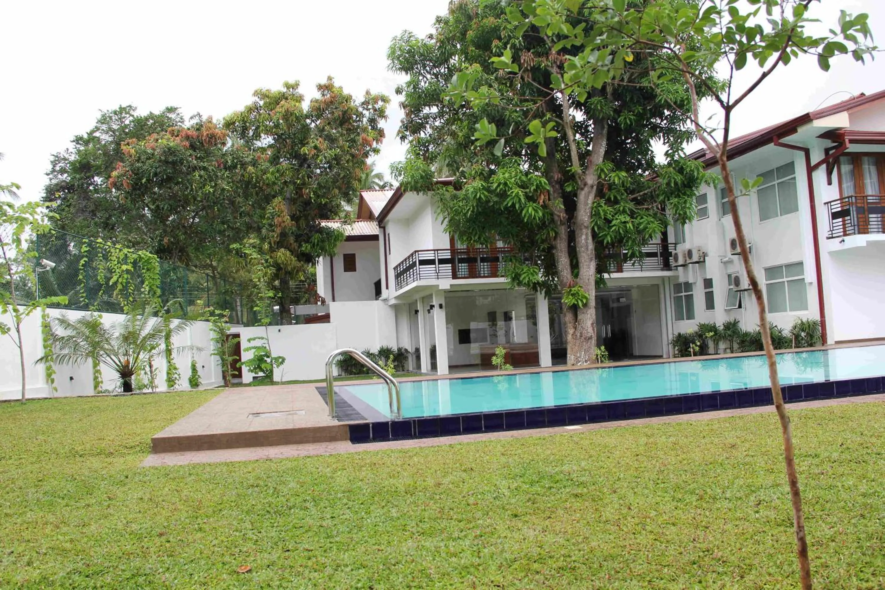 Pool view in Serenity Tissa