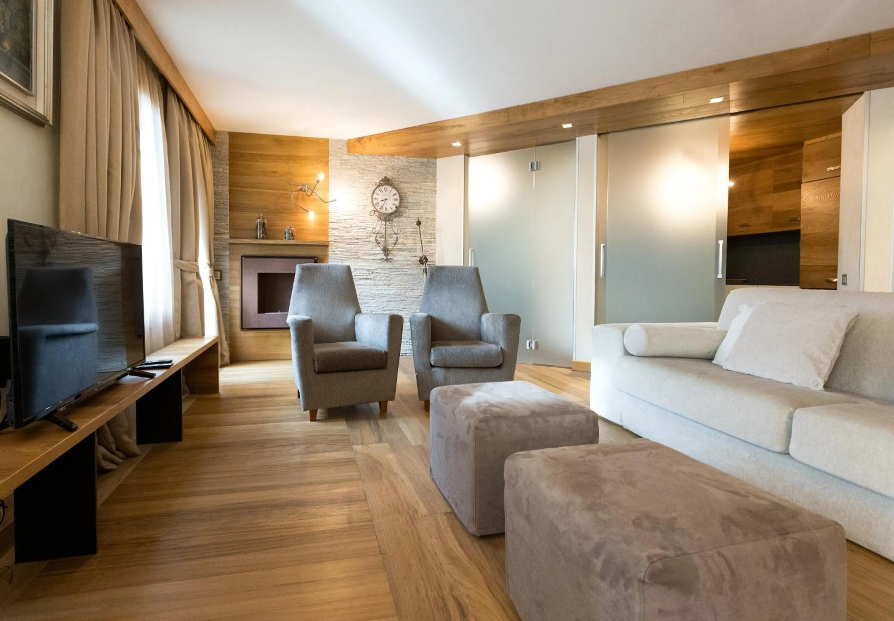 TV and multimedia in Sottovento Luxury Hospitality