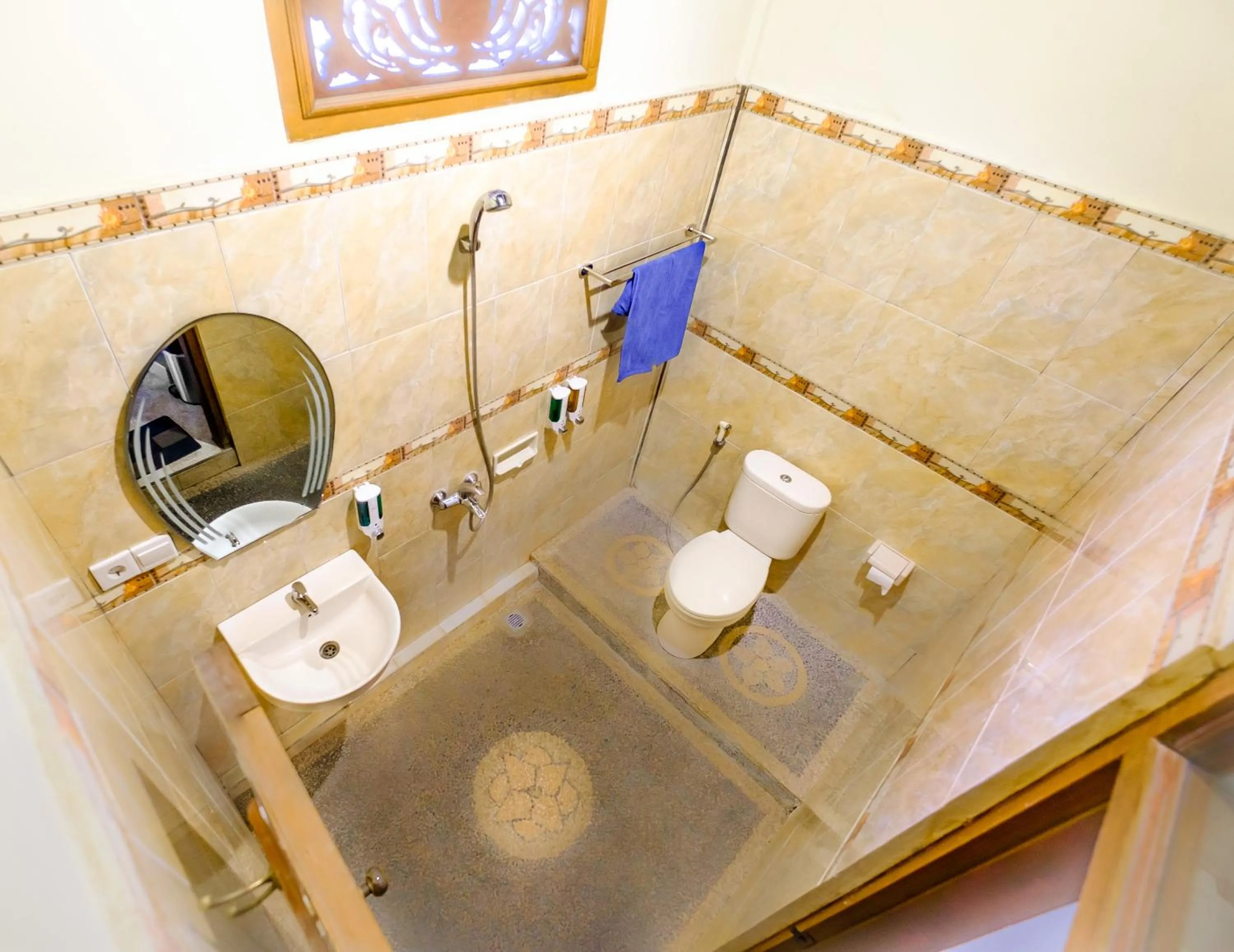 Shower in Bali Spring Cottages