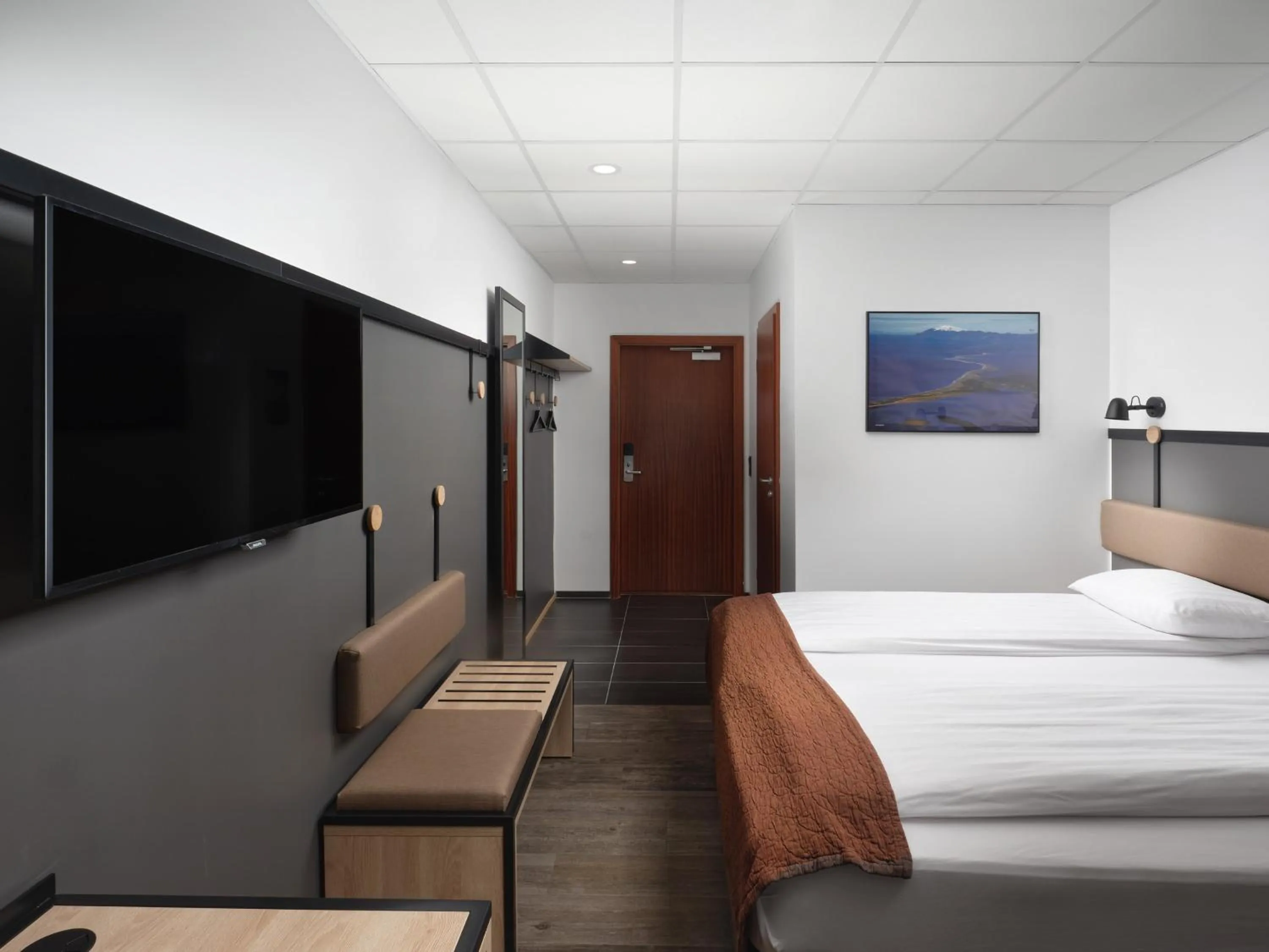 Bedroom, Bed in Hotel Cabin