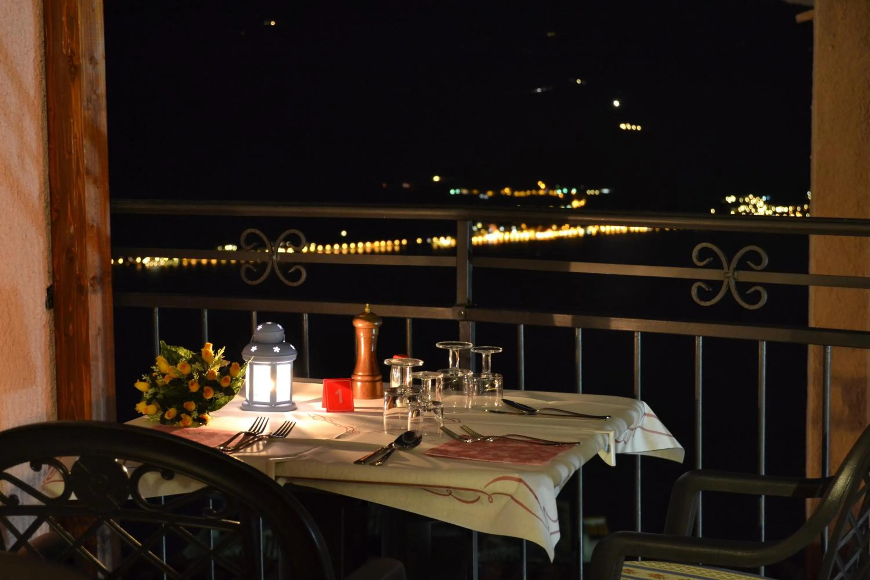 Night in Hotel Castello