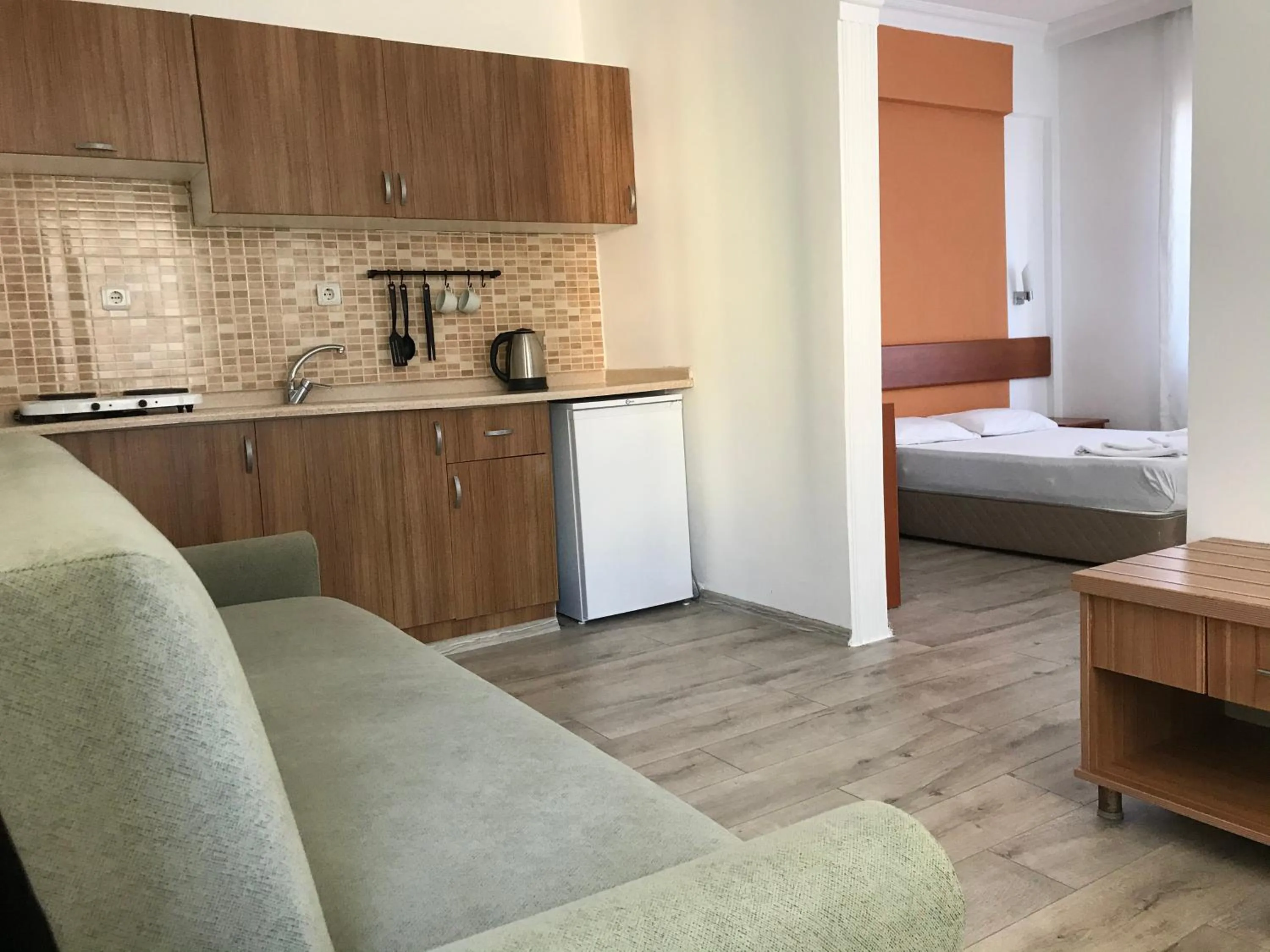 Kitchen or kitchenette, Bed in Melissa Garden Apart Hotel