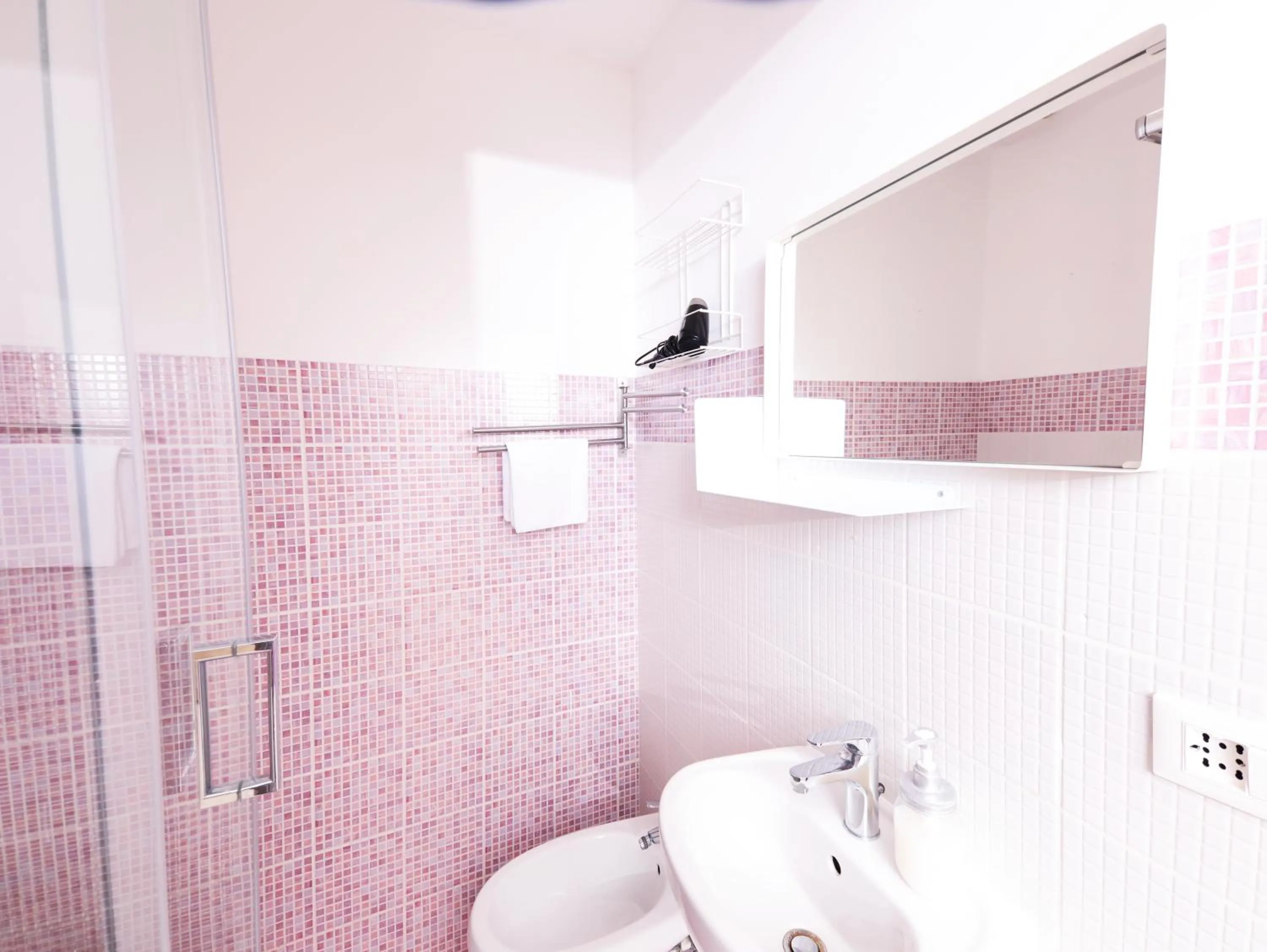 Bathroom in Cielo Vaticano Guest House