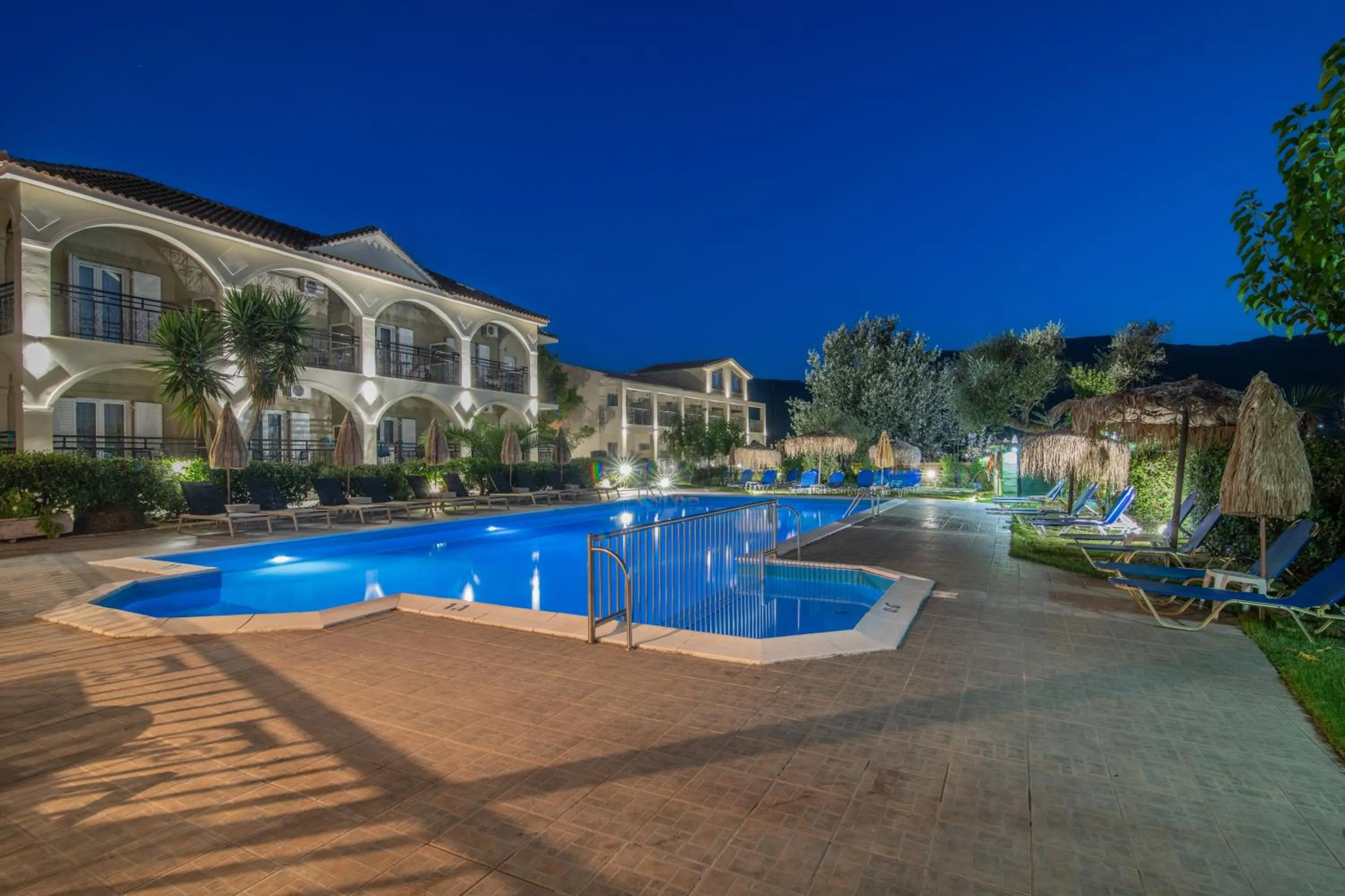 Property building in Grapevines Hotel