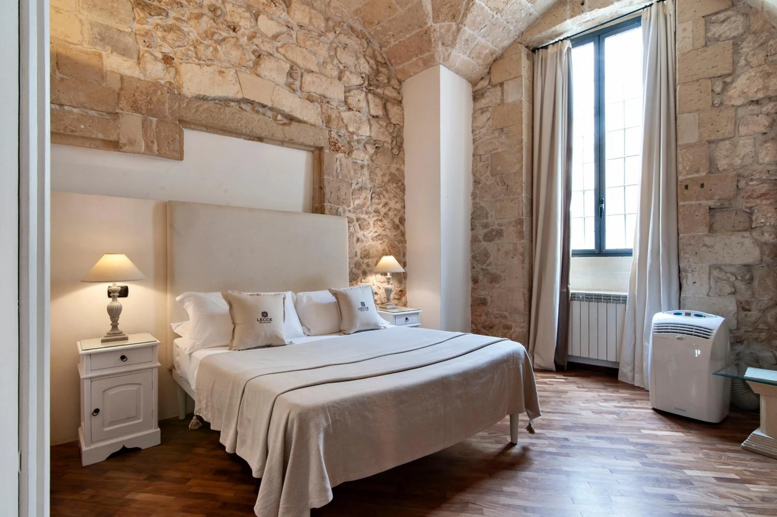 Bedroom, Bed in Chiesa Greca Suites - Lecce Selection
