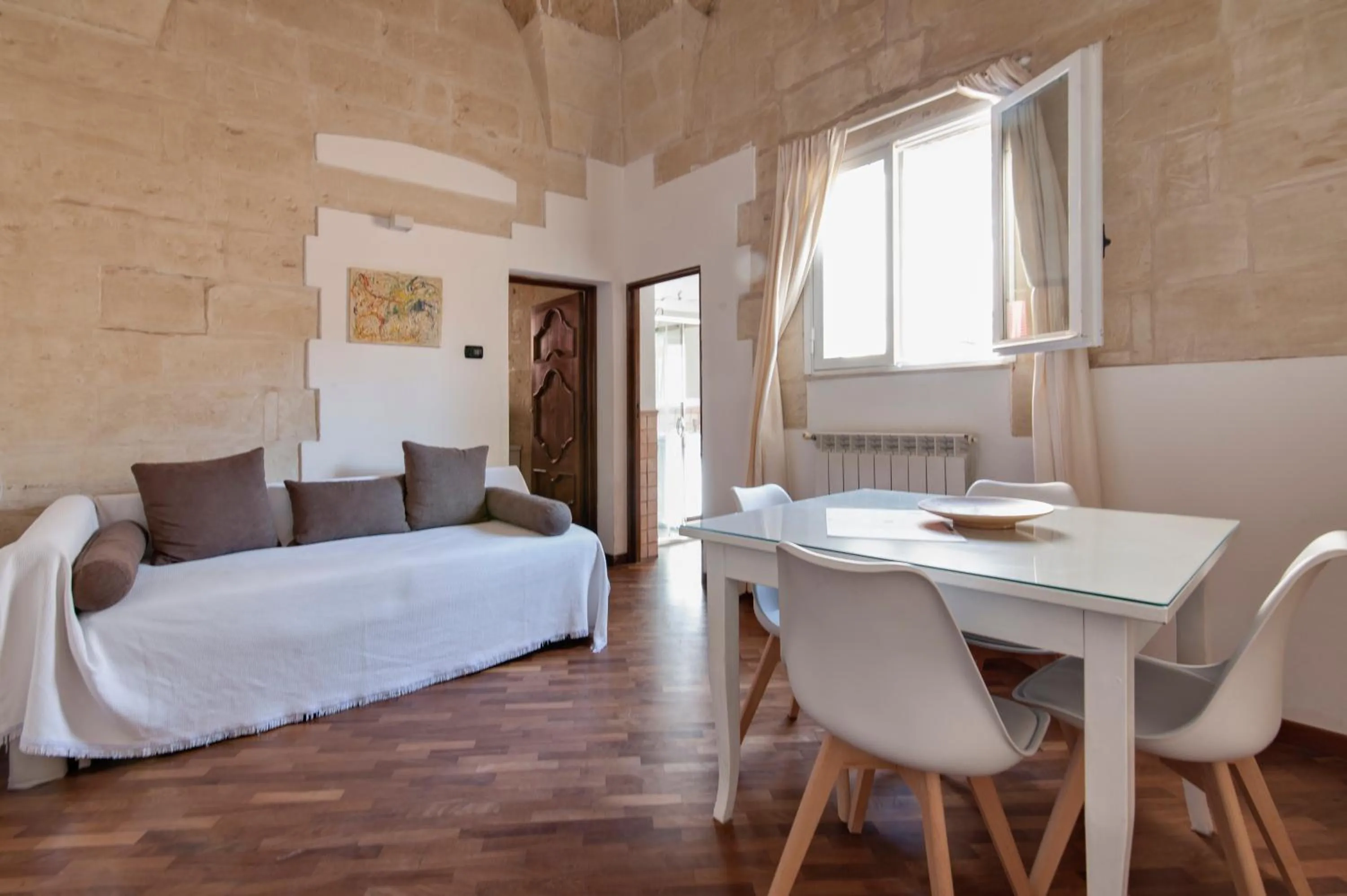 Dining area, Bed in Chiesa Greca Suites - Lecce Selection