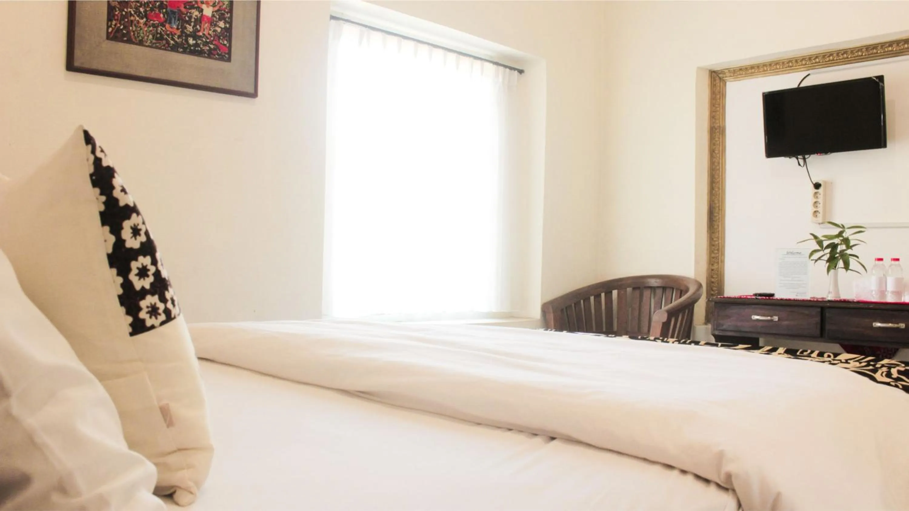 Bed in nDalem Joglo Krawitan Syariah