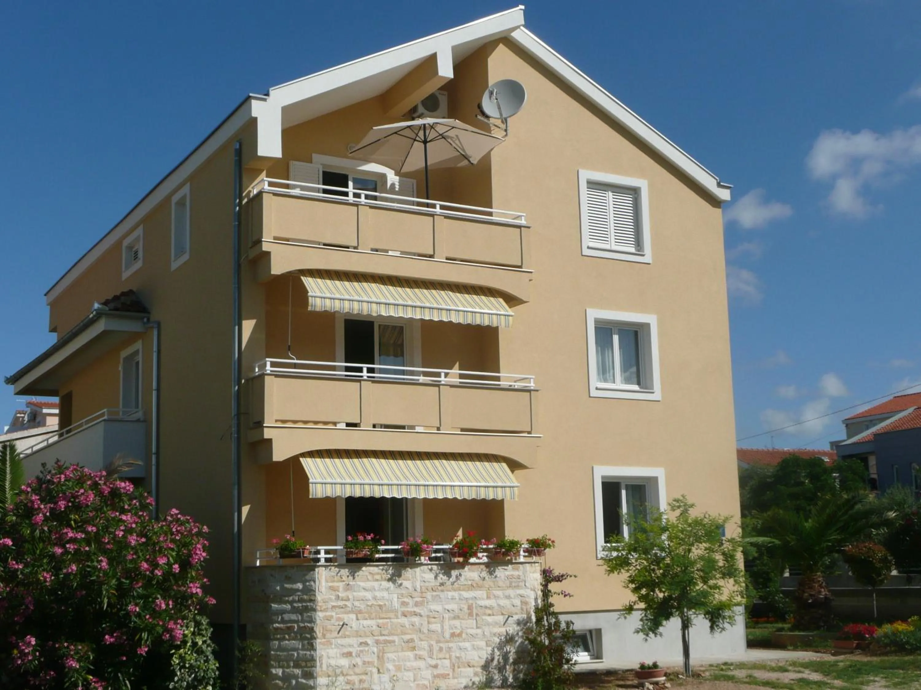 Facade/entrance in Apartments Toni, Borik