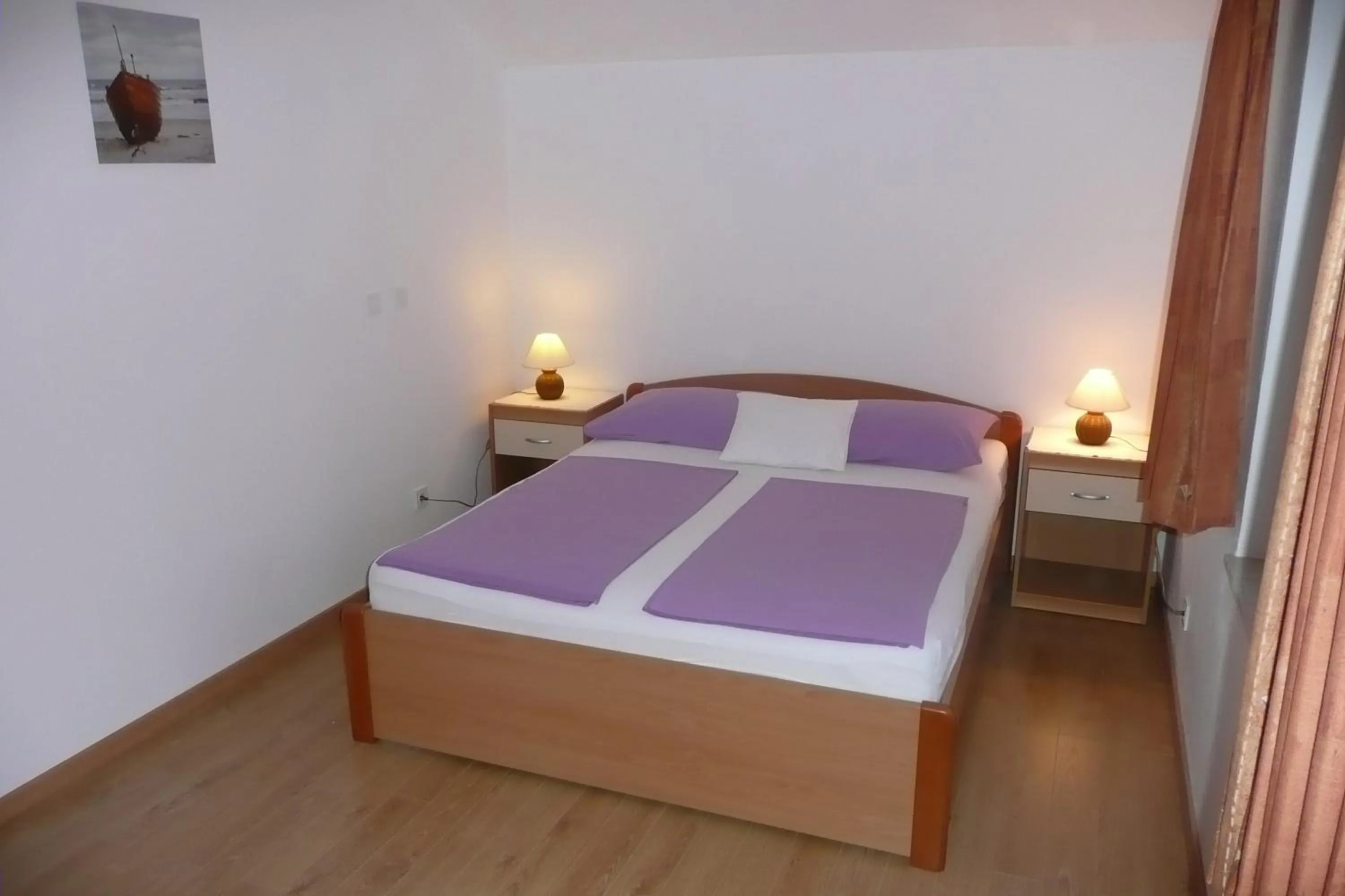Bed in Apartments Toni, Borik
