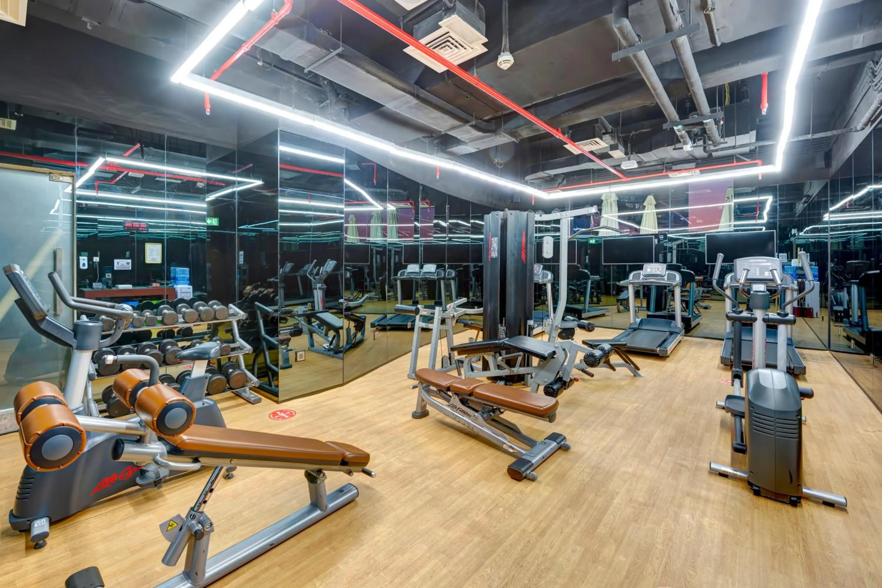 Fitness centre/facilities in Gevora Hotel