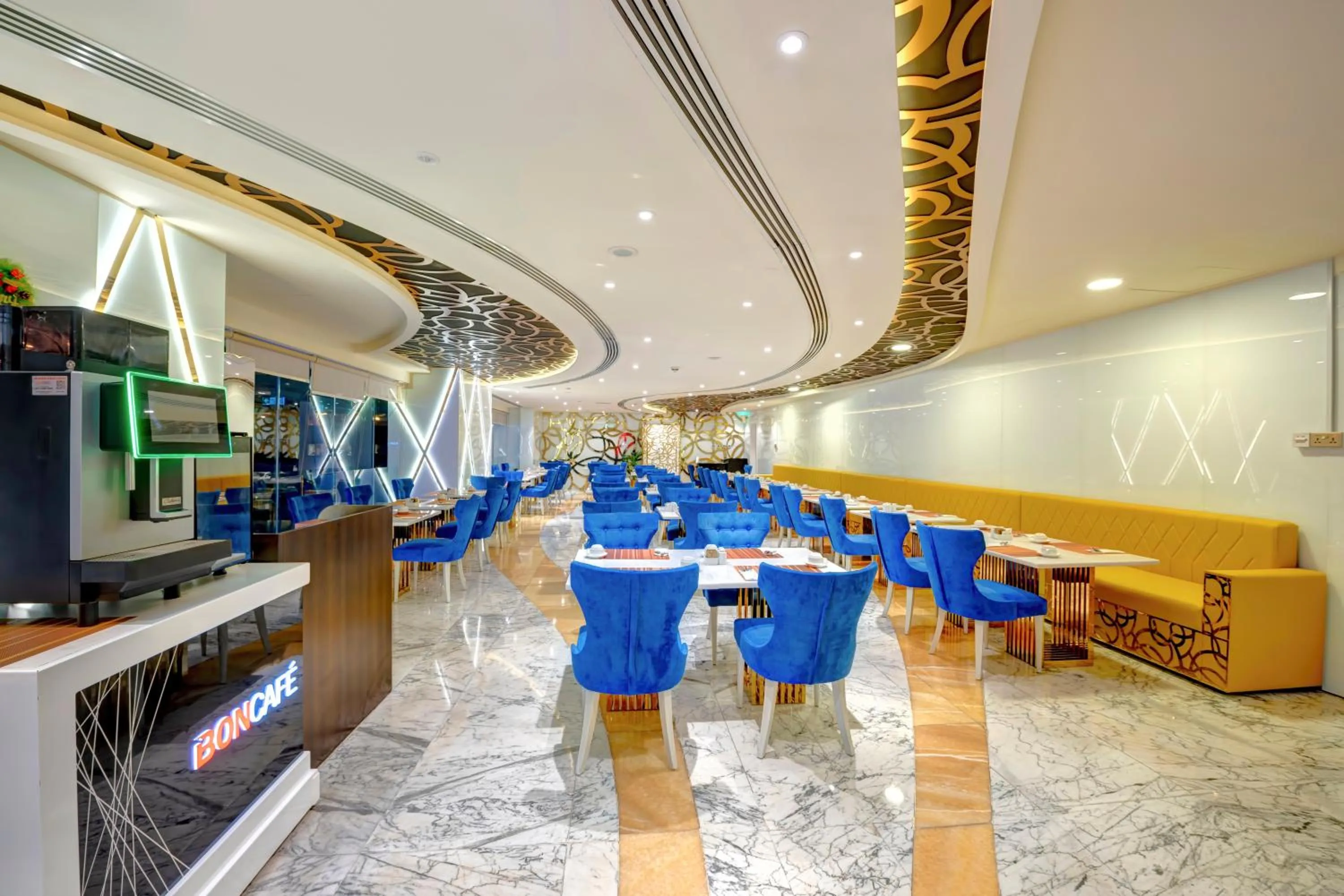 Restaurant/places to eat in Gevora Hotel