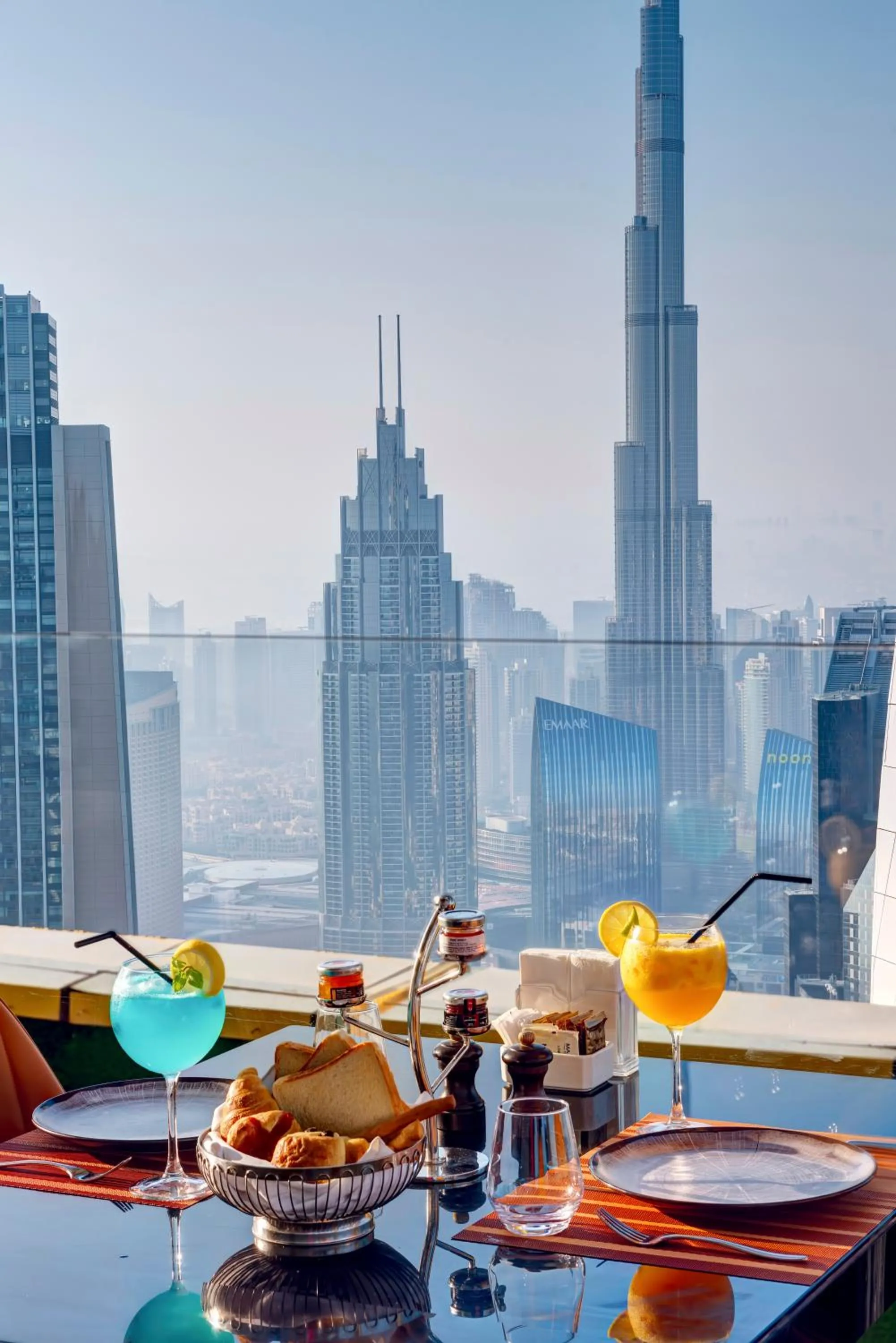 Restaurant/places to eat in Gevora Hotel