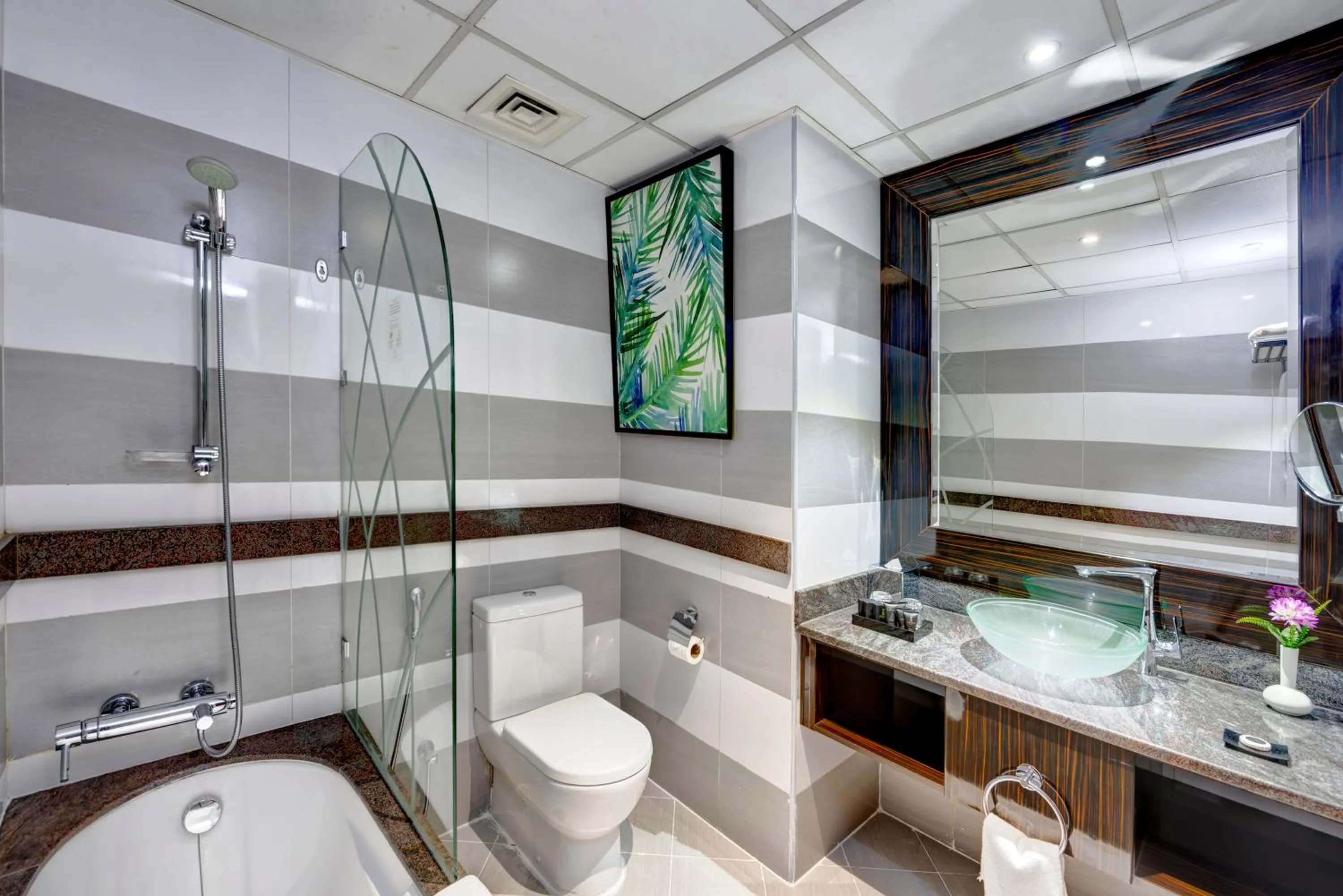 Toilet in Gevora Hotel