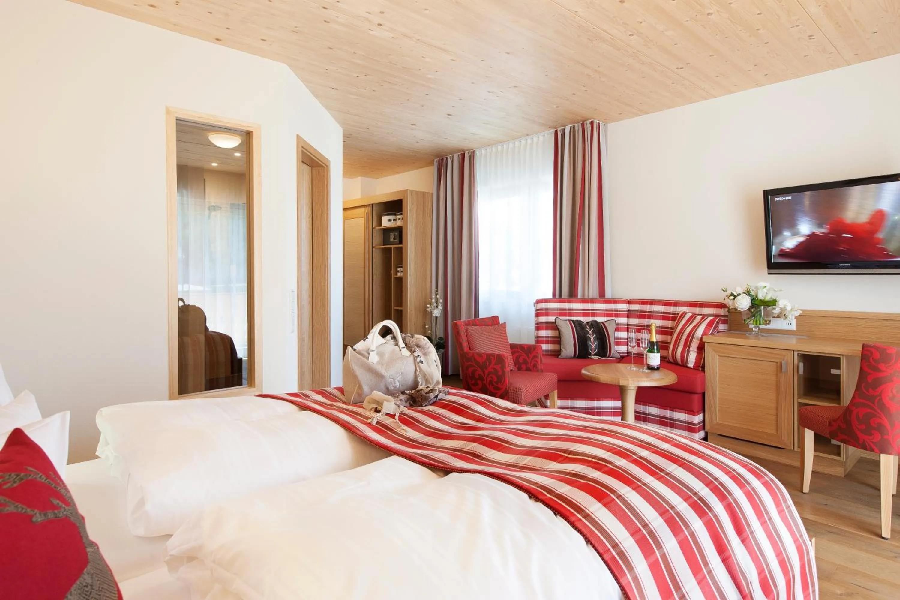 Photo of the whole room in Hotel Rössle