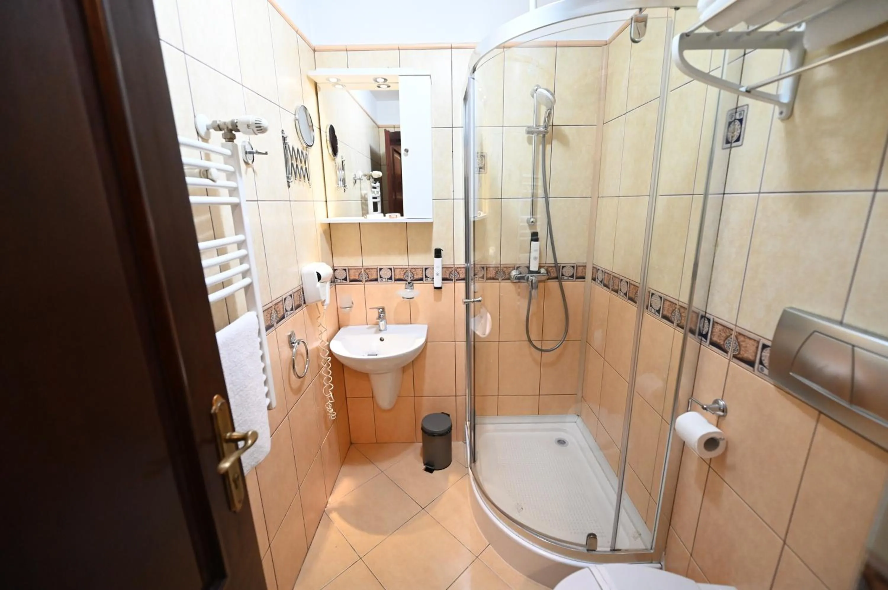 Shower in Conacul Domnesc