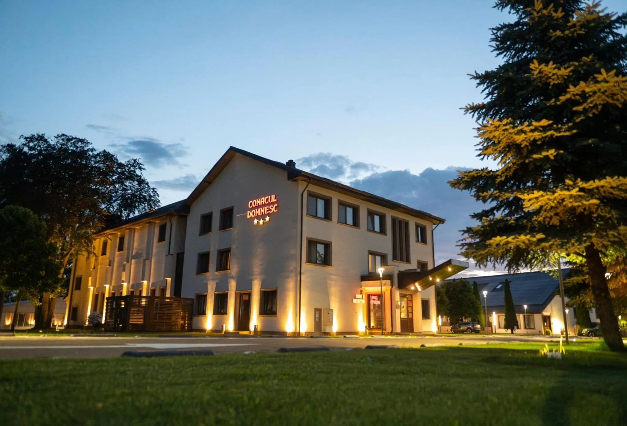 Property building in Conacul Domnesc