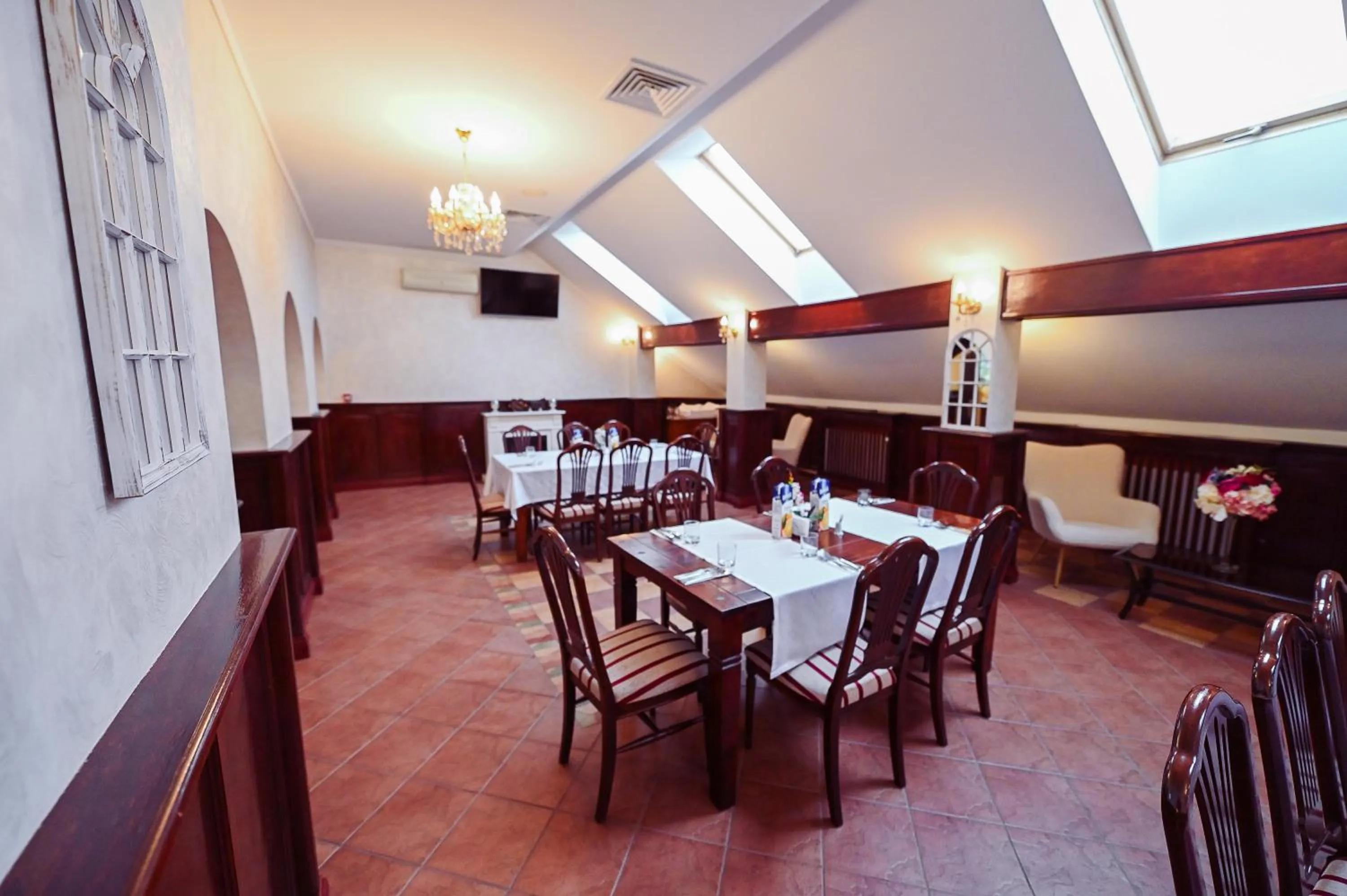 Restaurant/places to eat in Conacul Domnesc