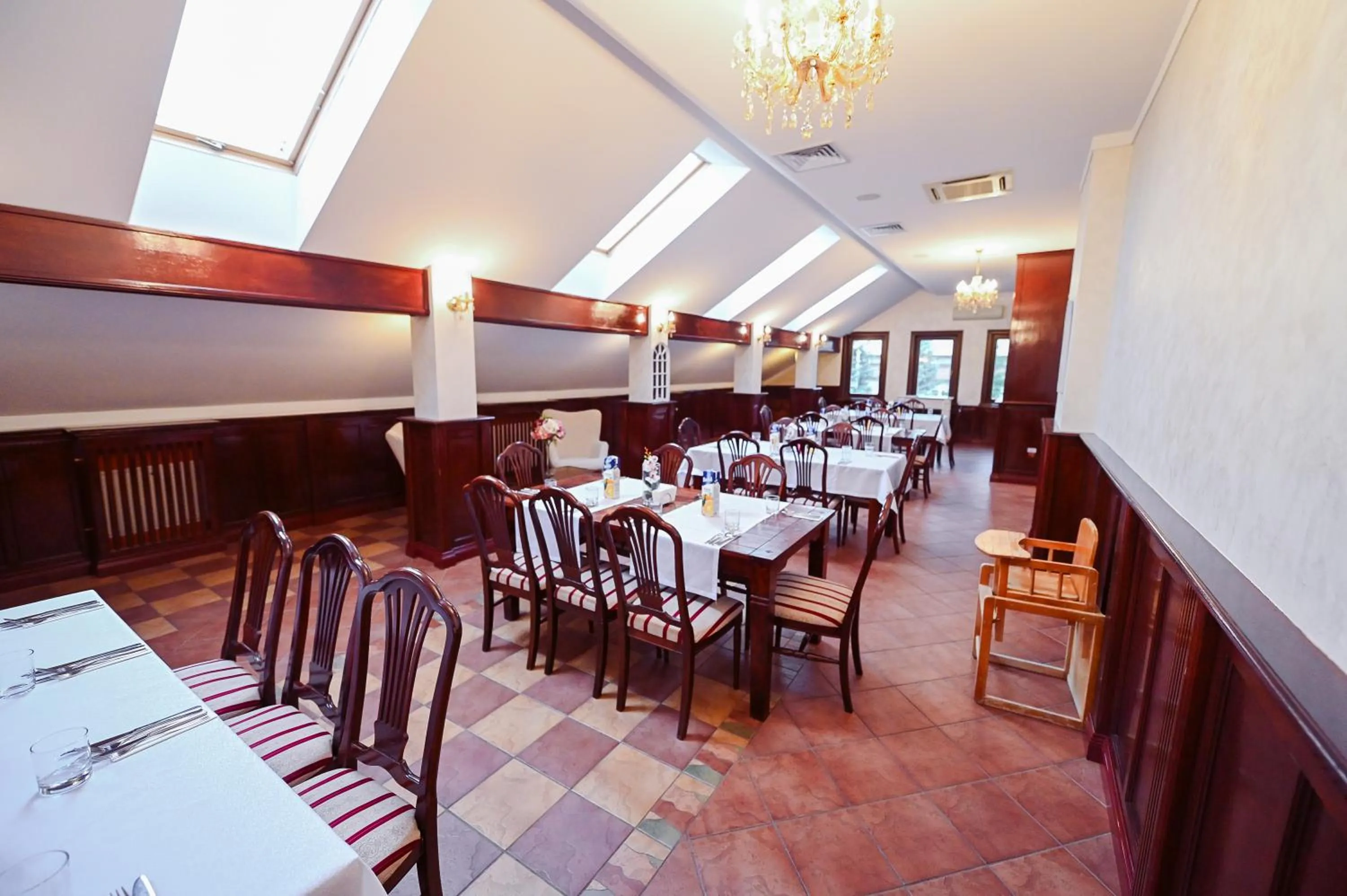 Restaurant/places to eat in Conacul Domnesc