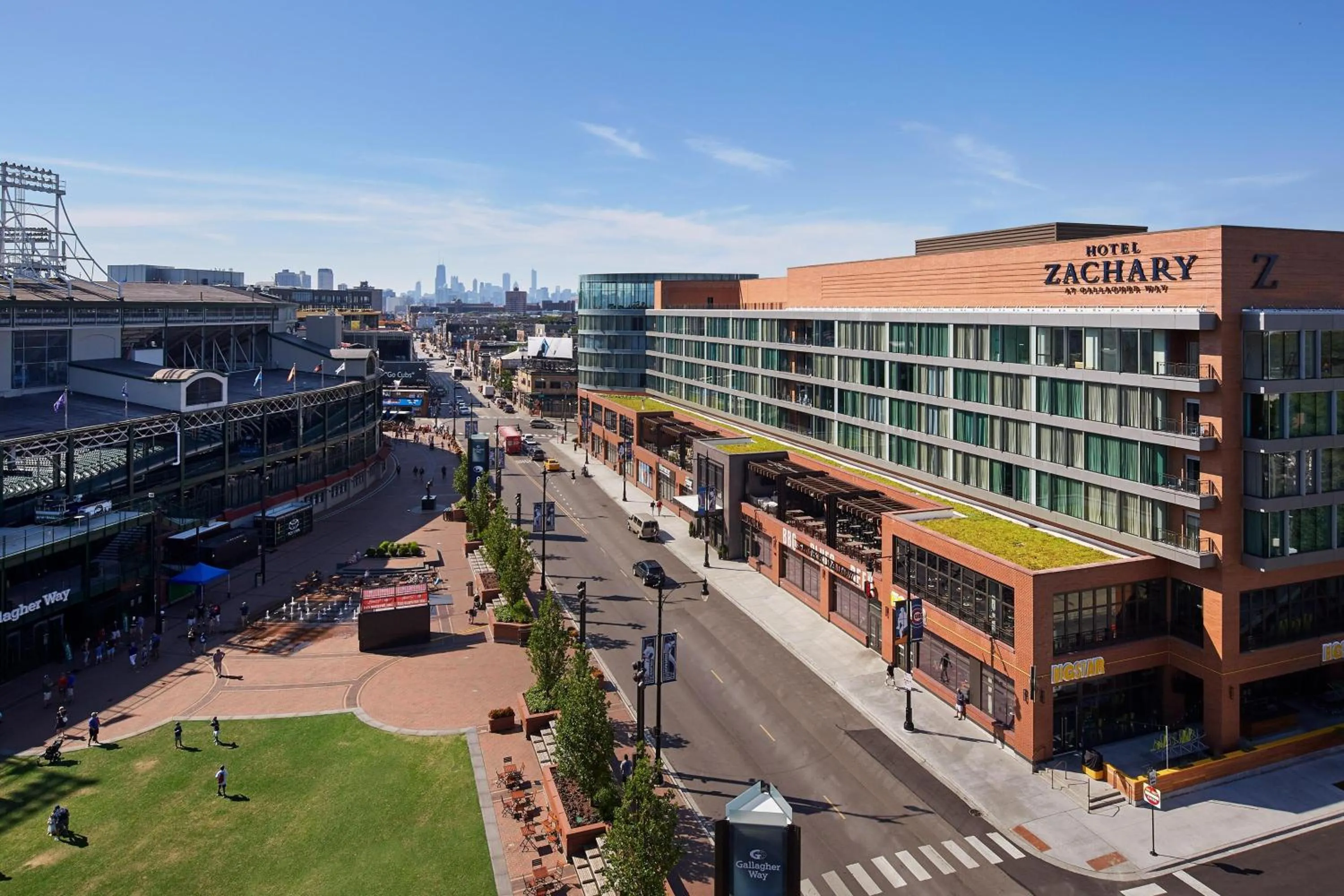 Property building in Hotel Zachary, Chicago, a Tribute Portfolio Hotel