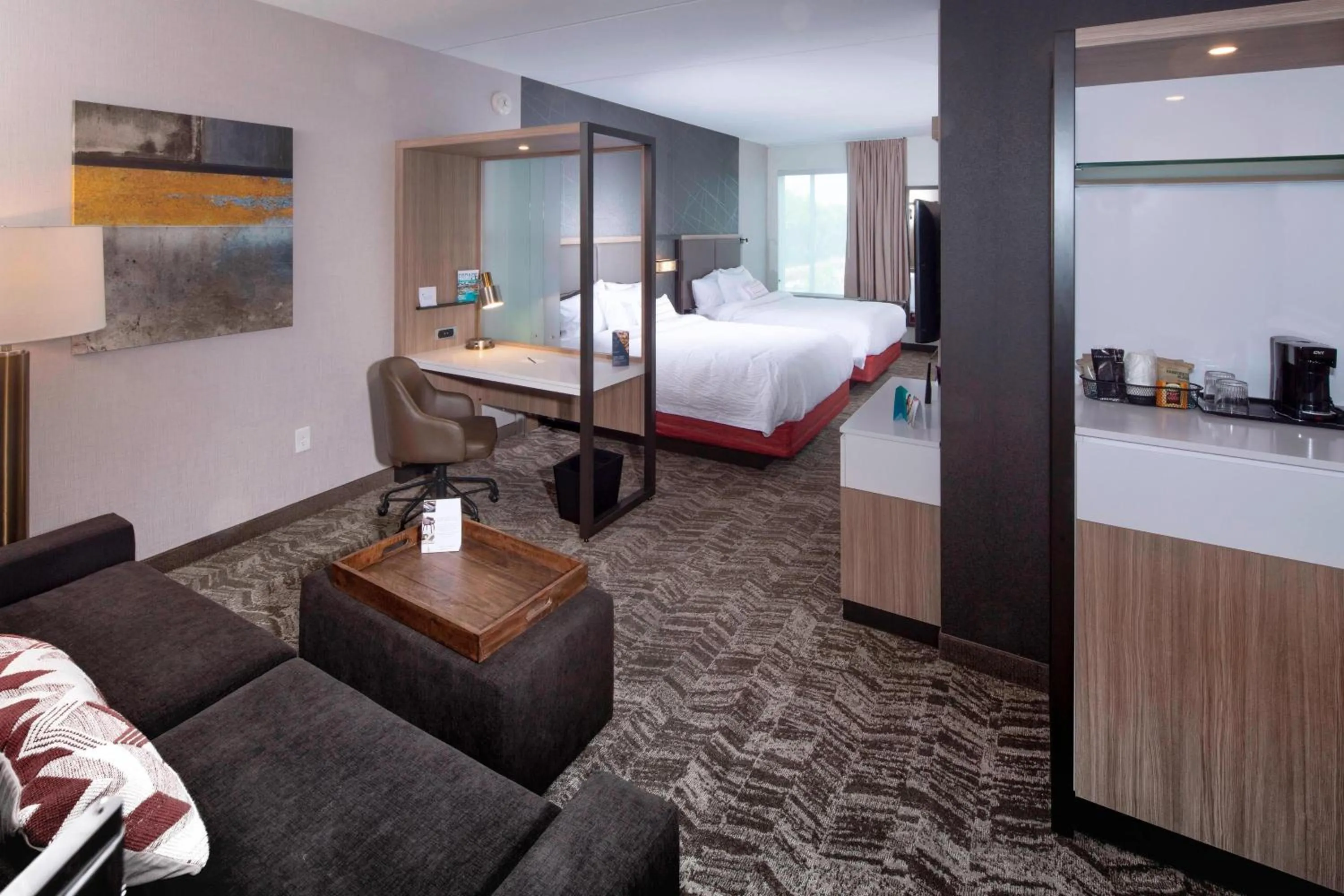 Photo of the whole room, Bed in Springhill Suites By Marriott Newark Downtown