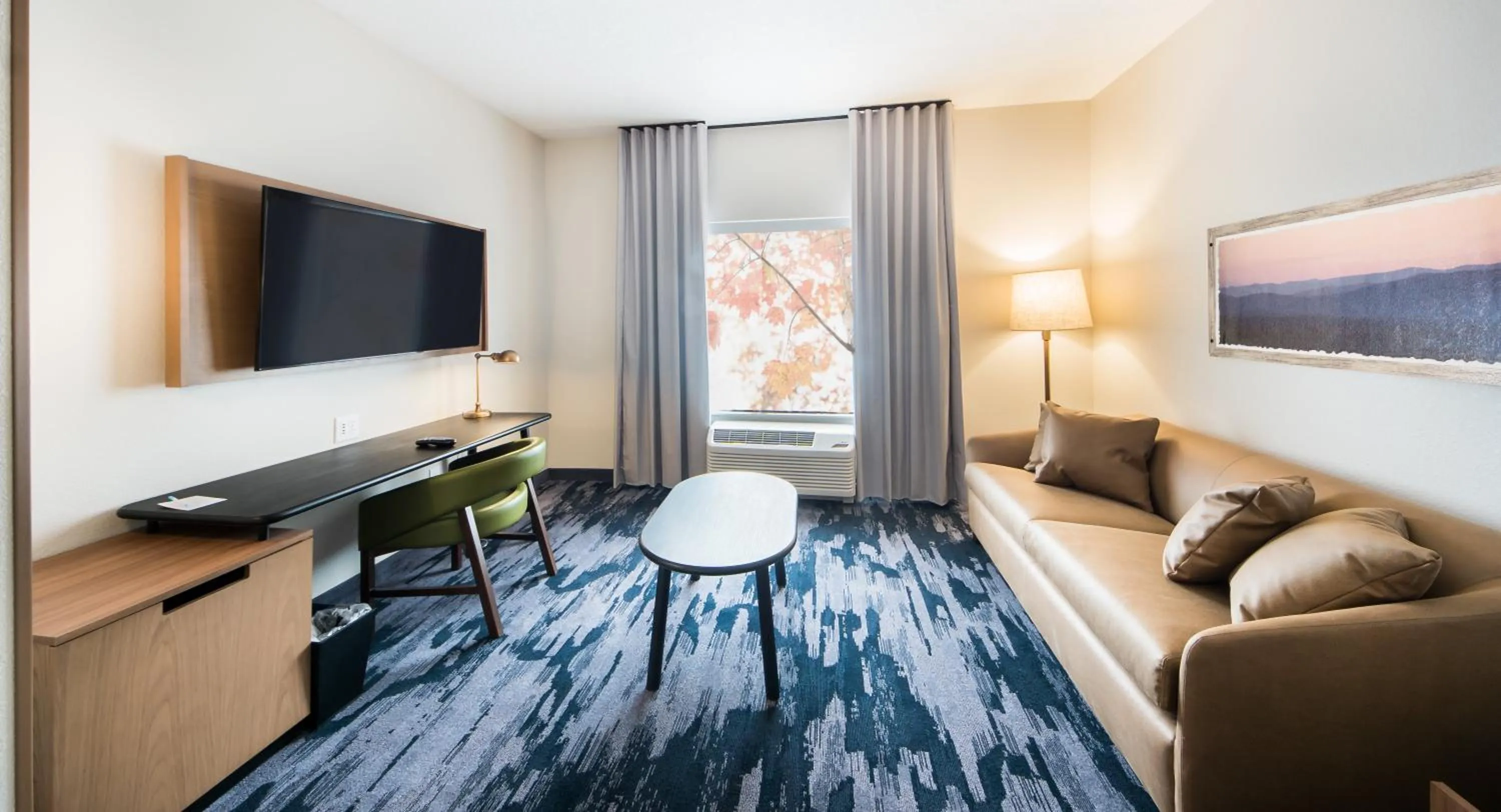 Communal lounge/ TV room in Fairfield Inn & Suites by Marriott Melbourne Viera Town Center