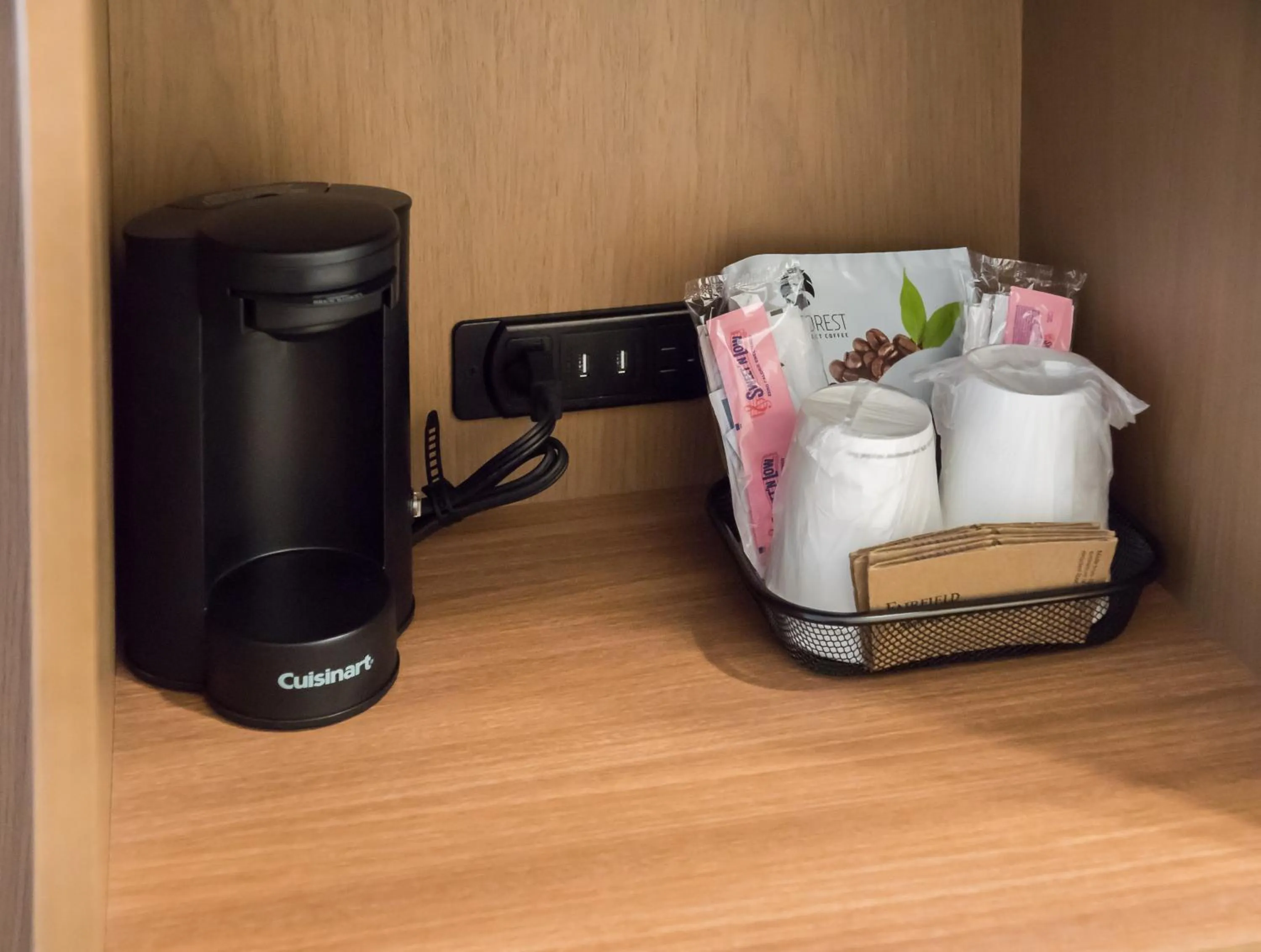 Coffee/tea facilities in Fairfield Inn & Suites by Marriott Melbourne Viera Town Center