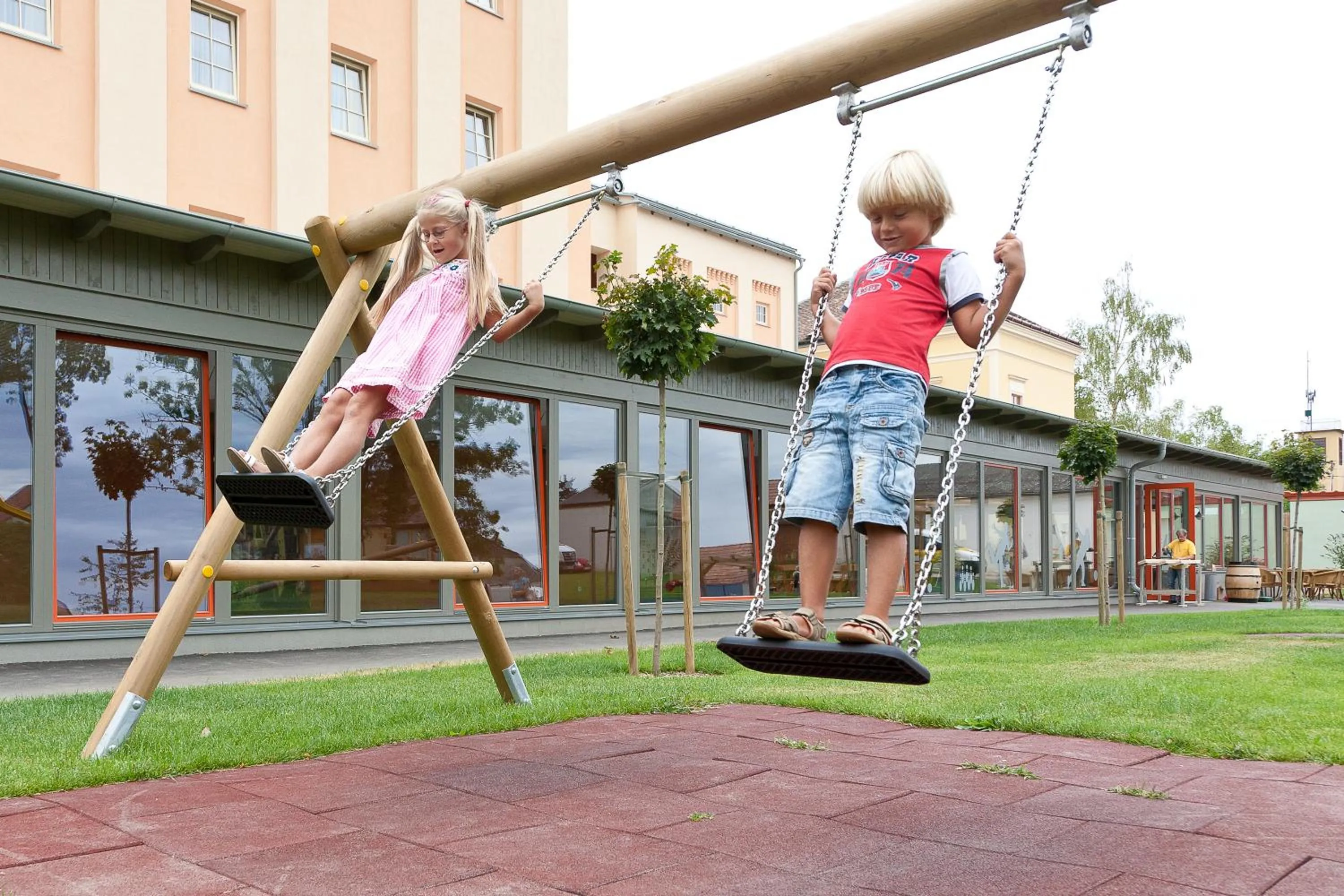People in JUFA Hotel Weinviertel - Eselsmühle