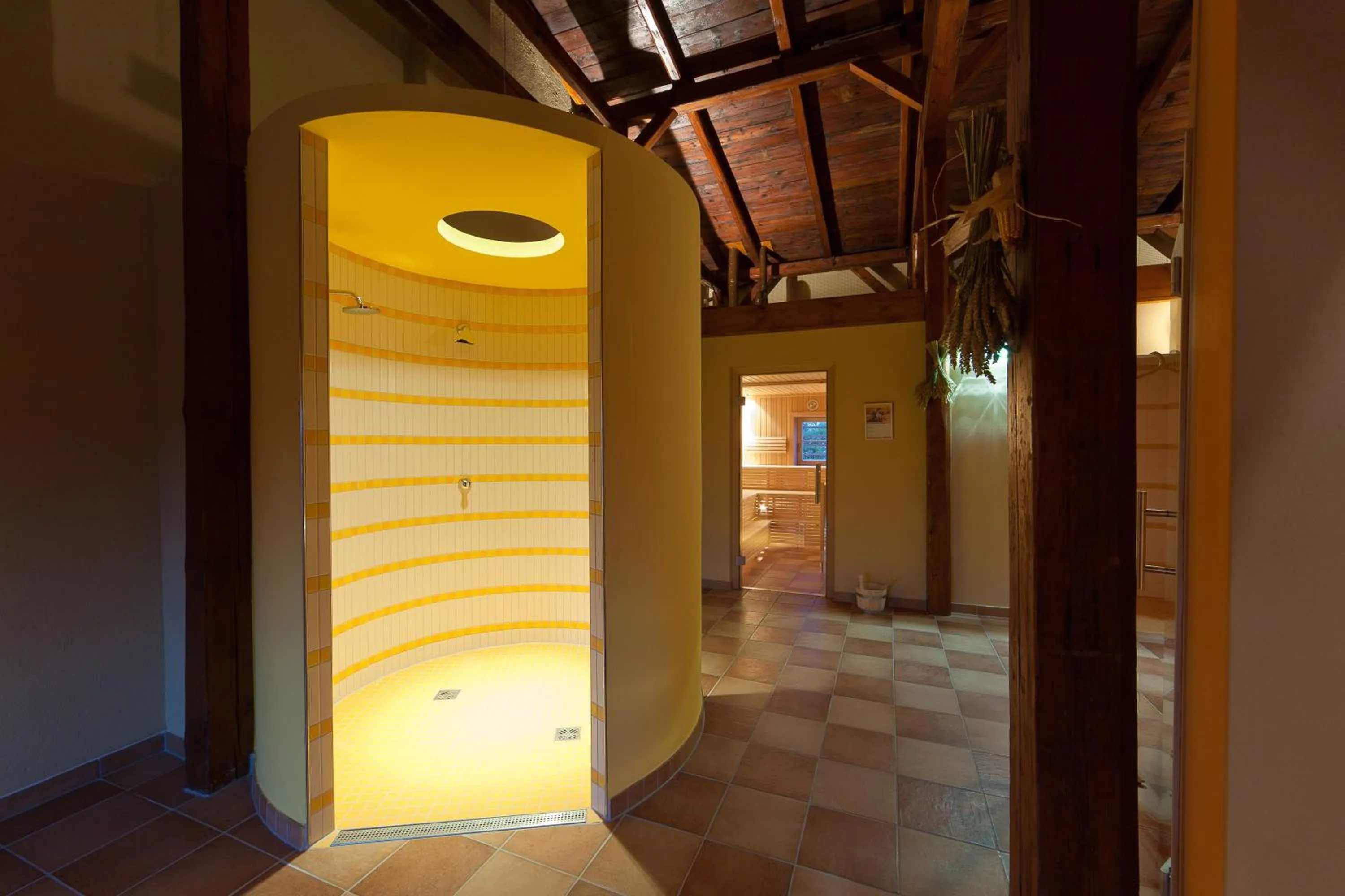 Spa and wellness centre/facilities in JUFA Hotel Weinviertel - Eselsmühle