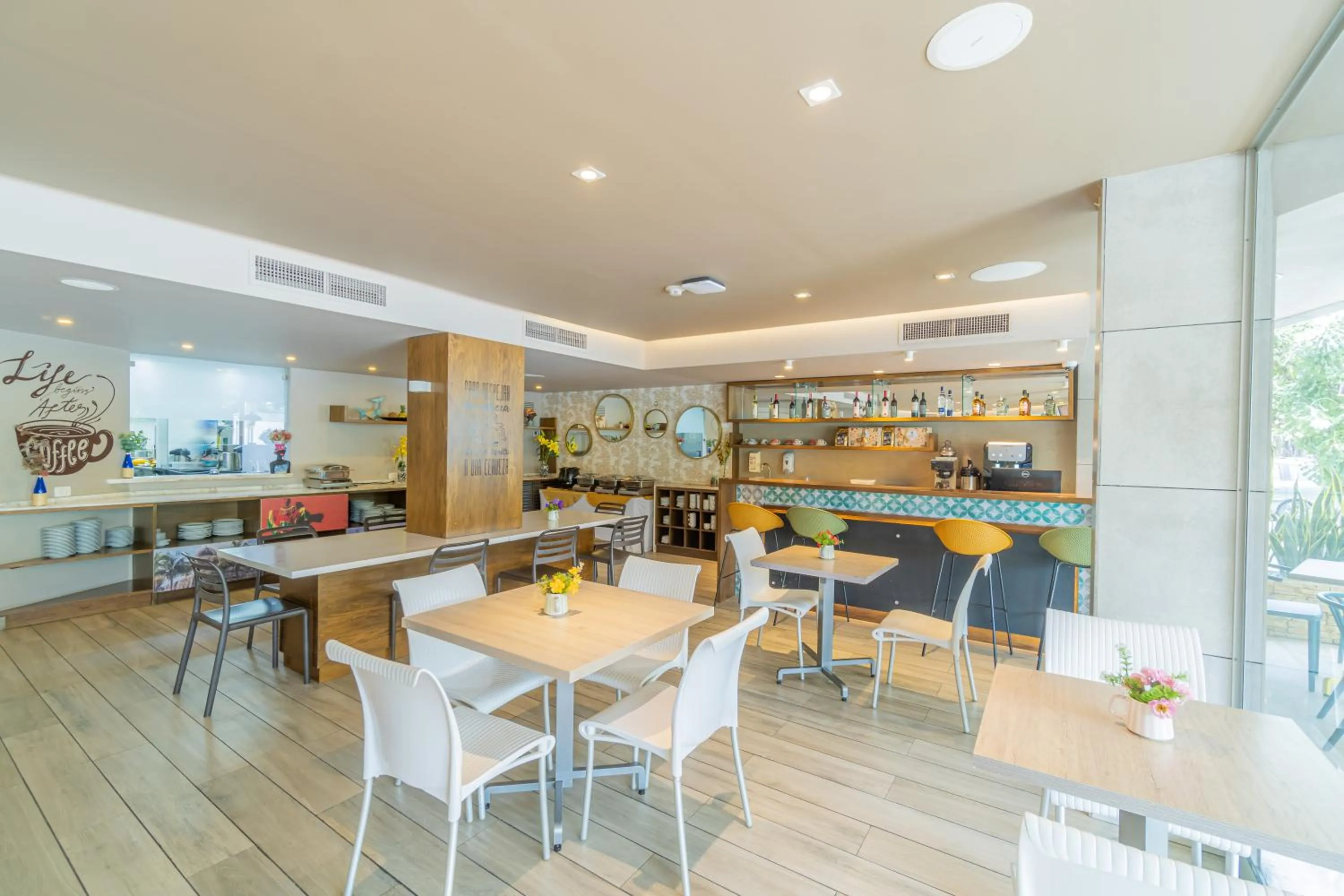 Restaurant/places to eat in Hotel Barlovento