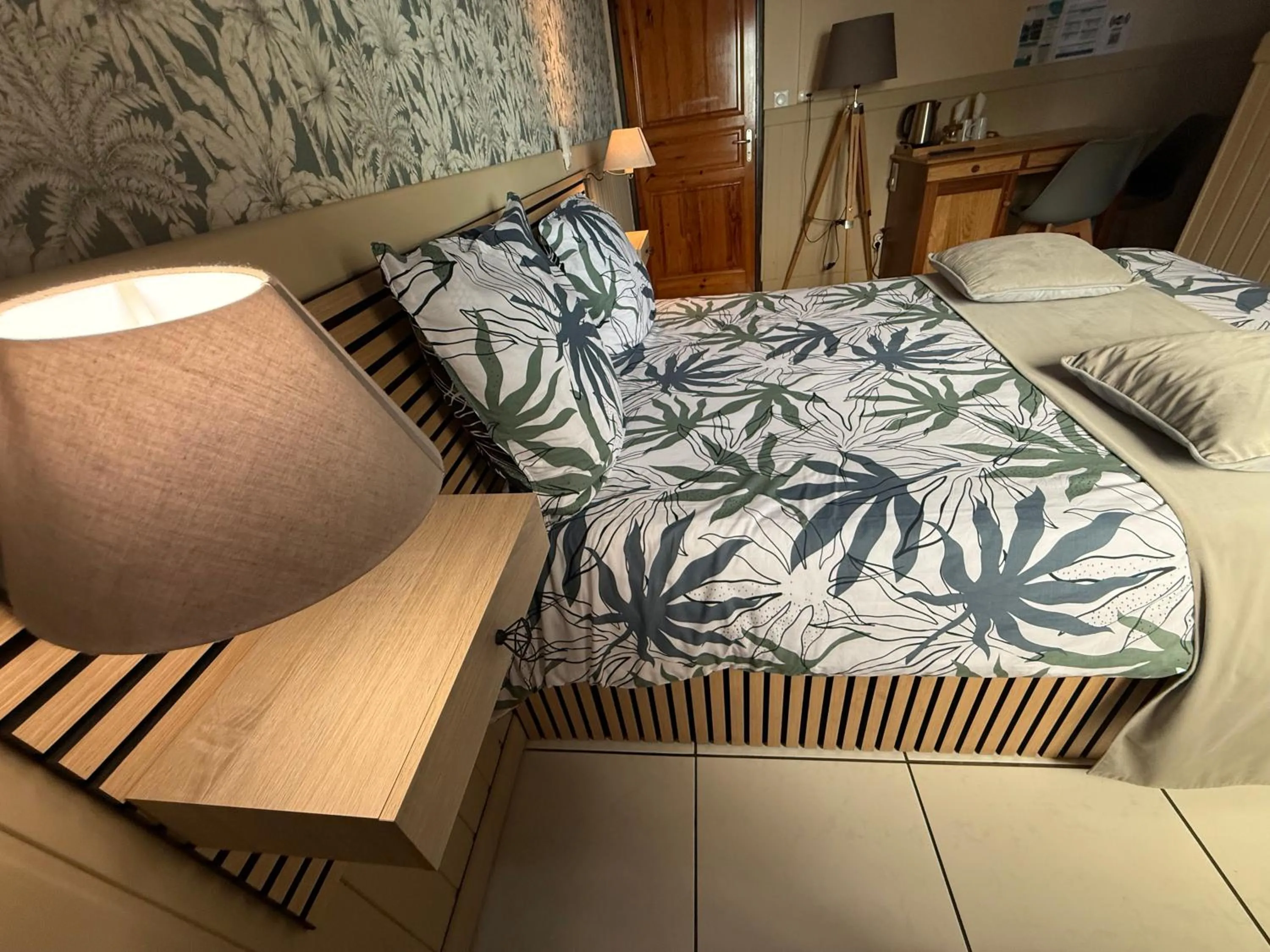 Bed in Auberge Desprairies