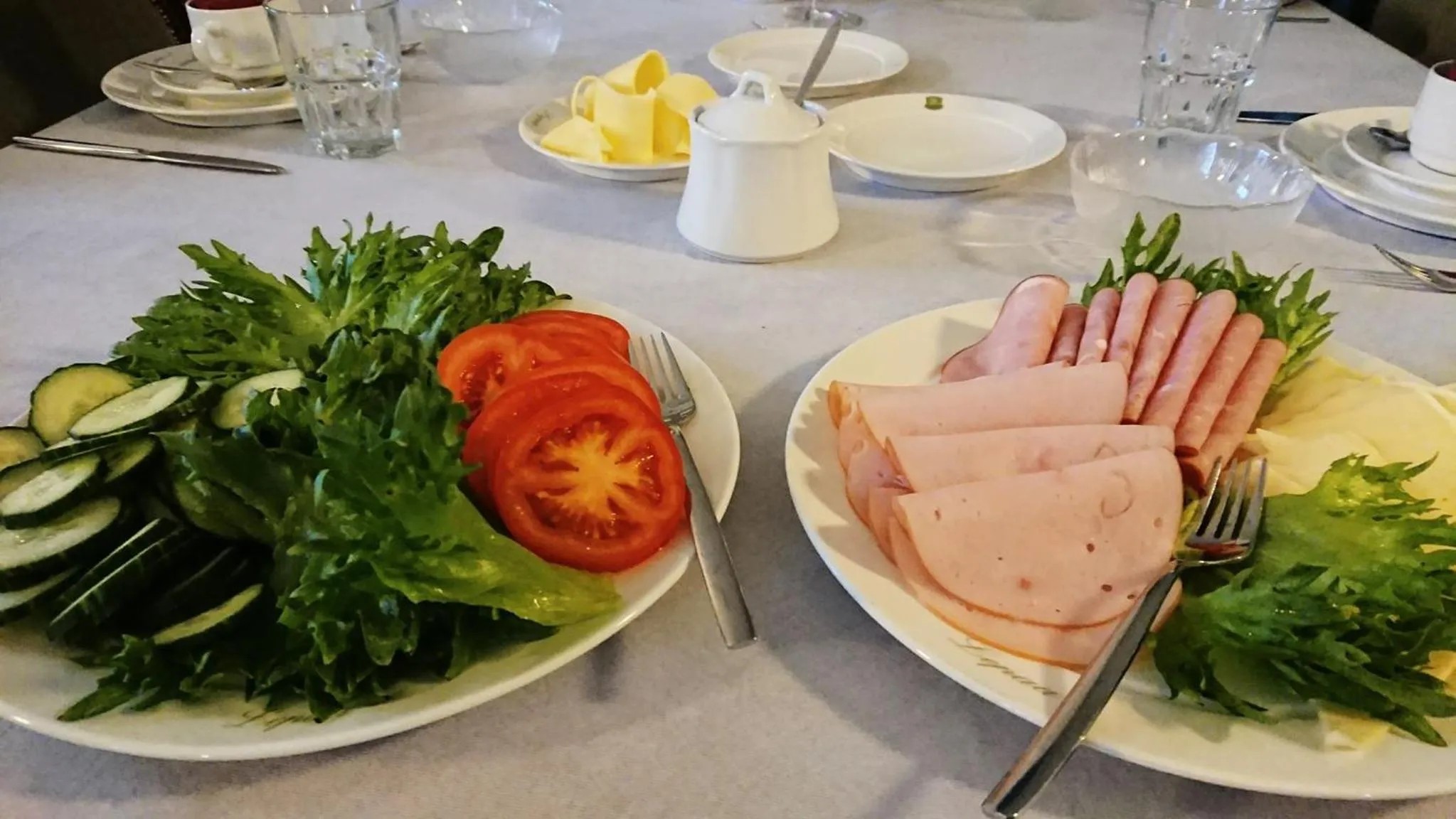 Breakfast in Lepaan Kartanon Toimela