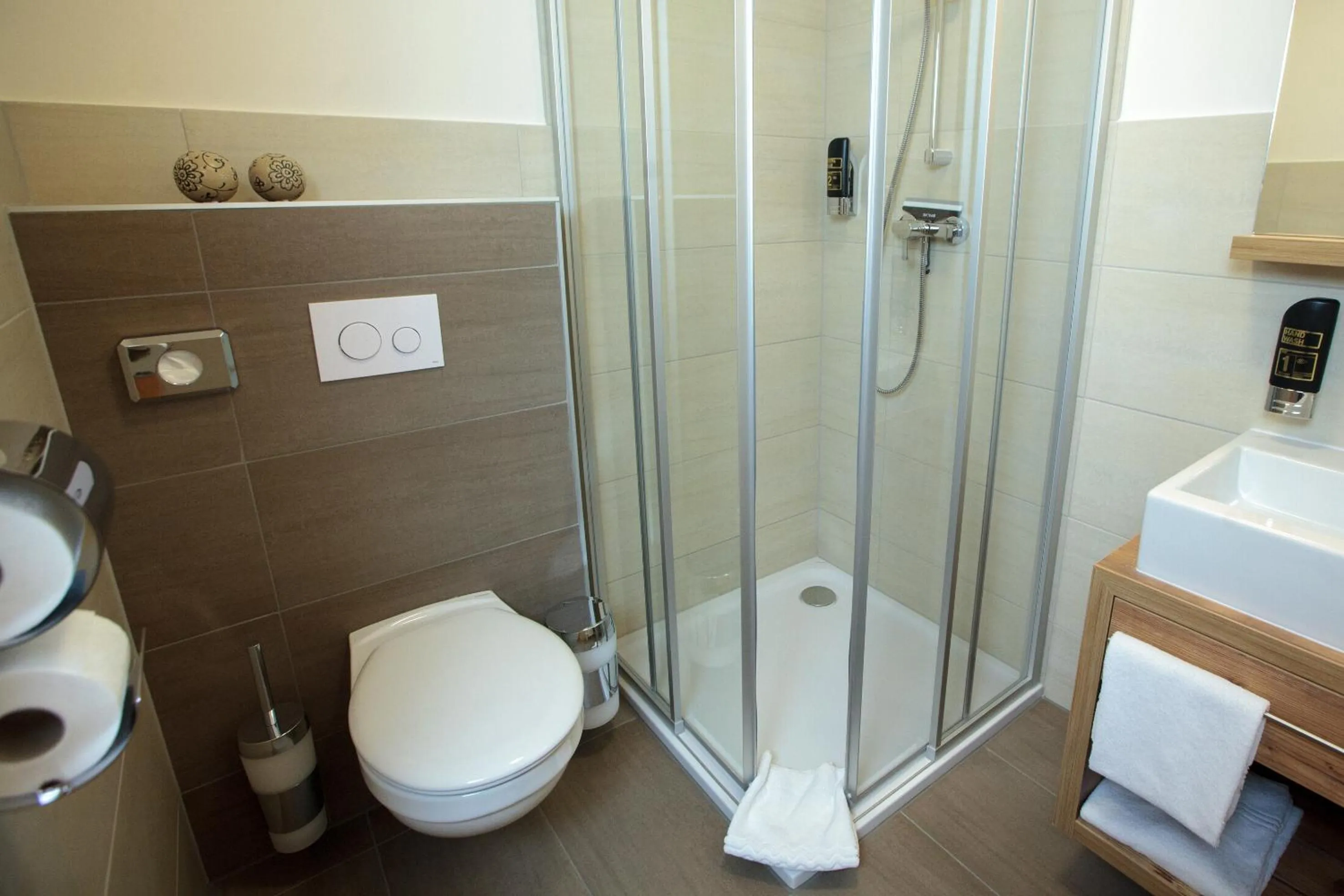 Bathroom in Pension Pirkdorfer See