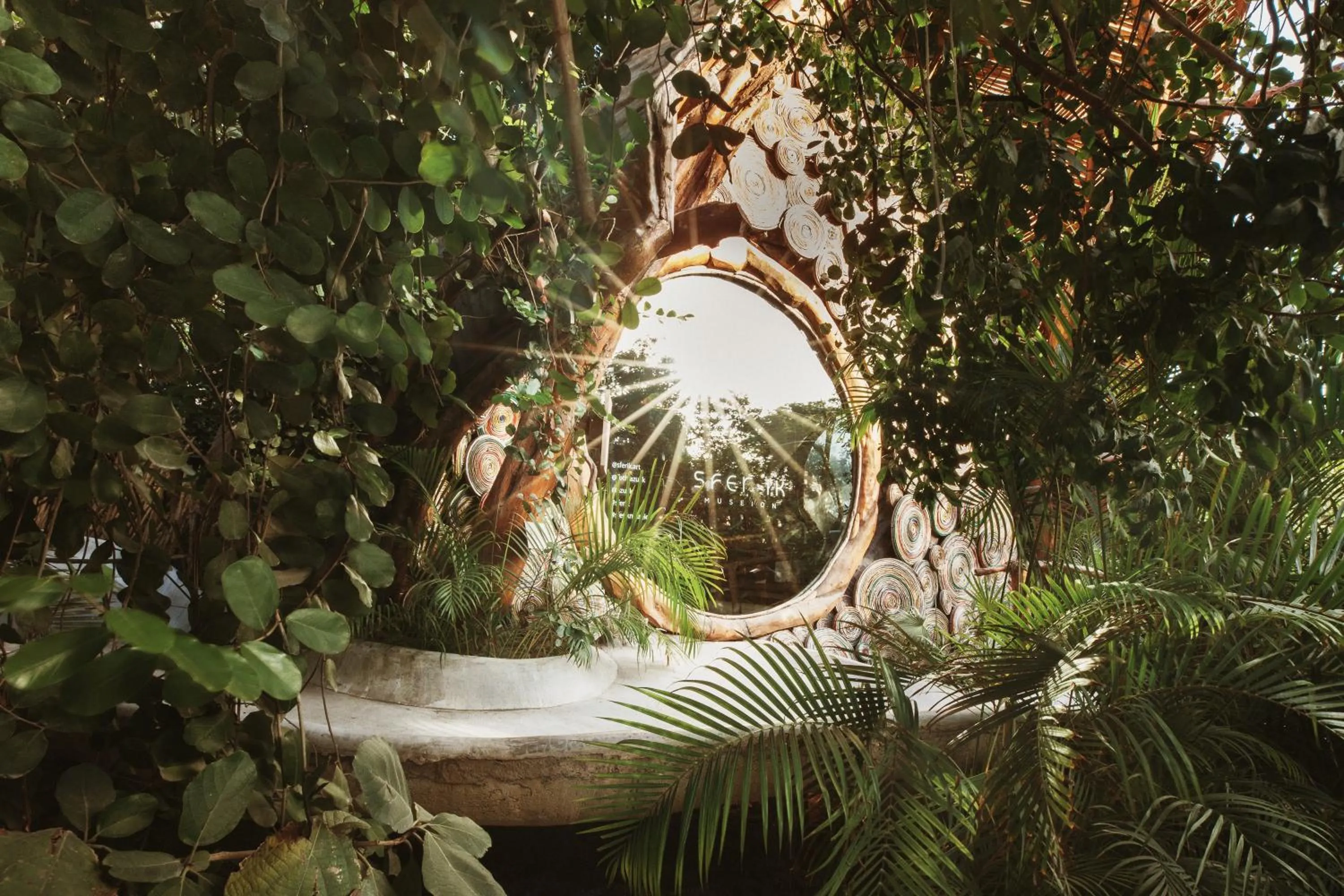 Entertainment in Azulik - Adults Only