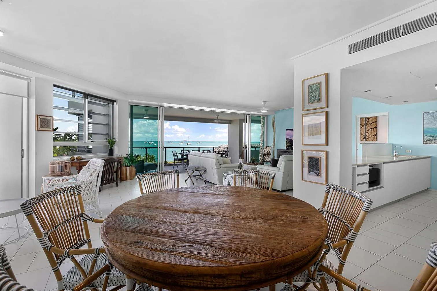 Peninsula Airlie Beach