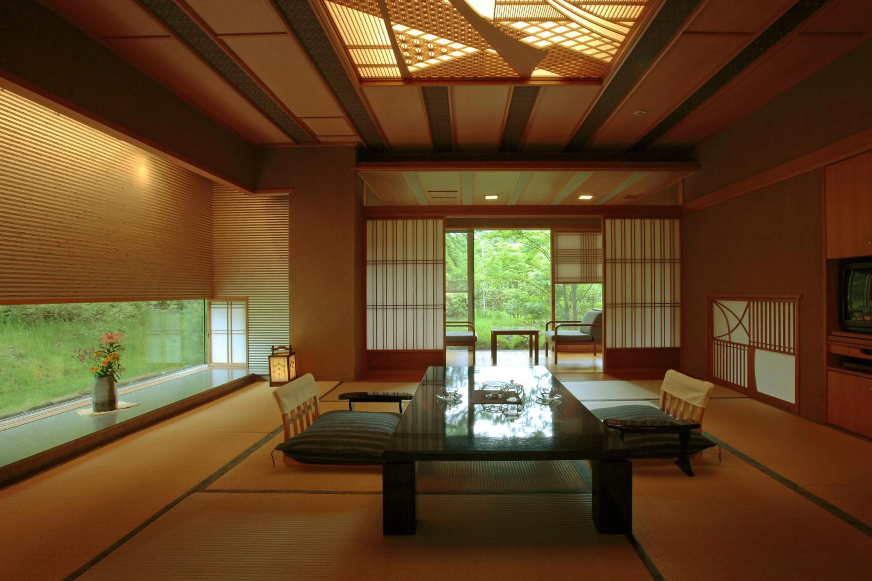 Seating area in Bettei Senjyuan