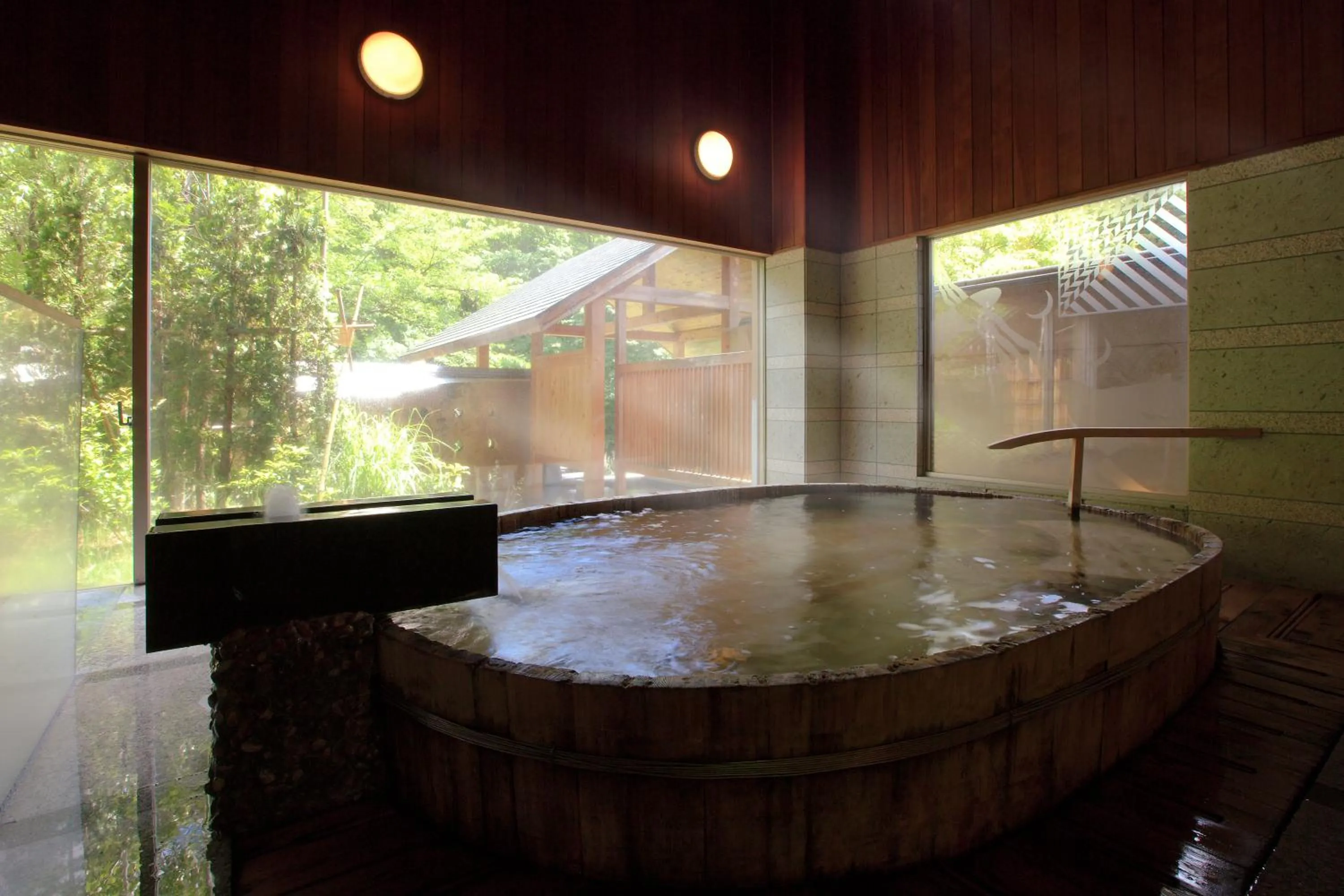 Hot Spring Bath in Bettei Senjyuan