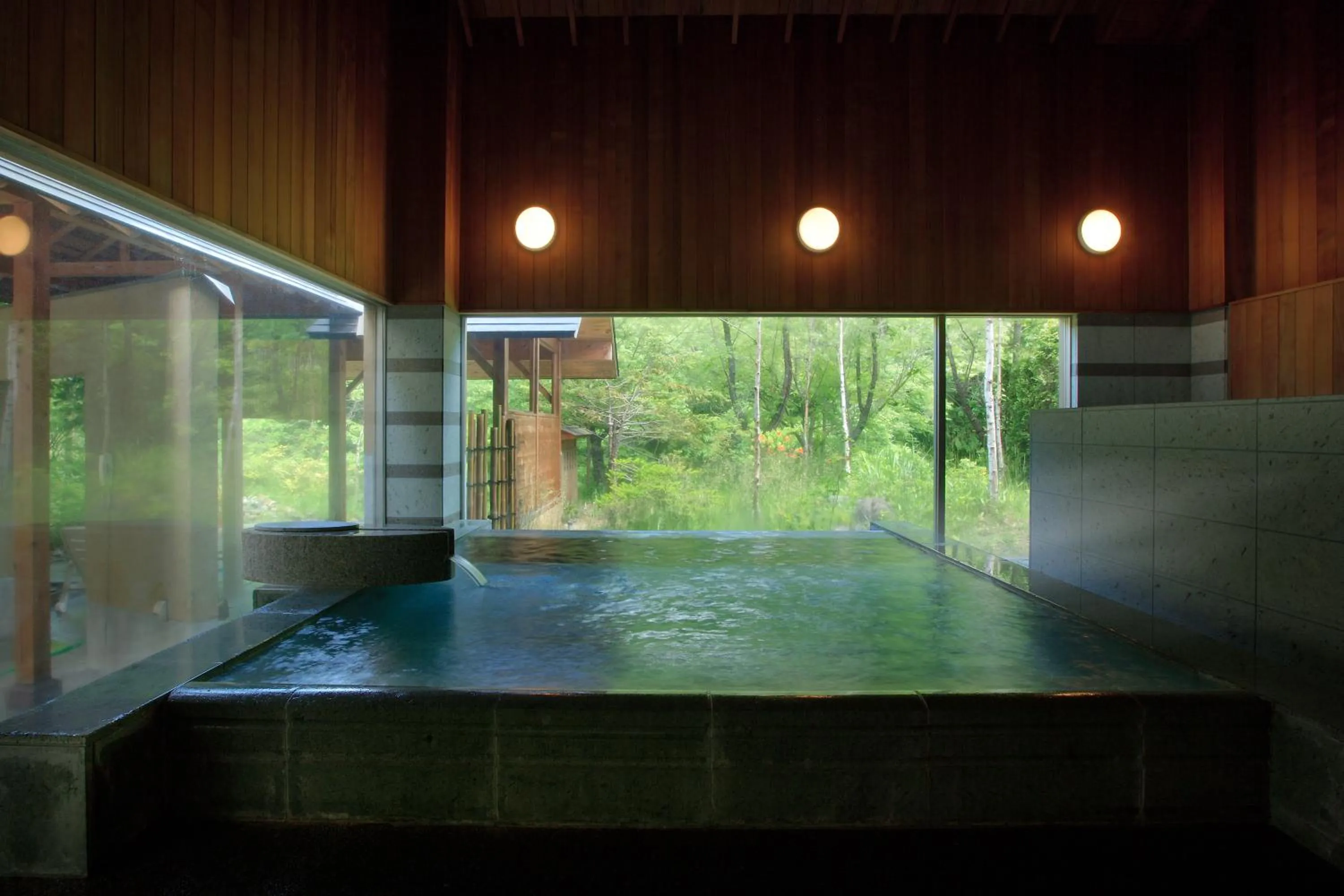 Hot Spring Bath in Bettei Senjyuan