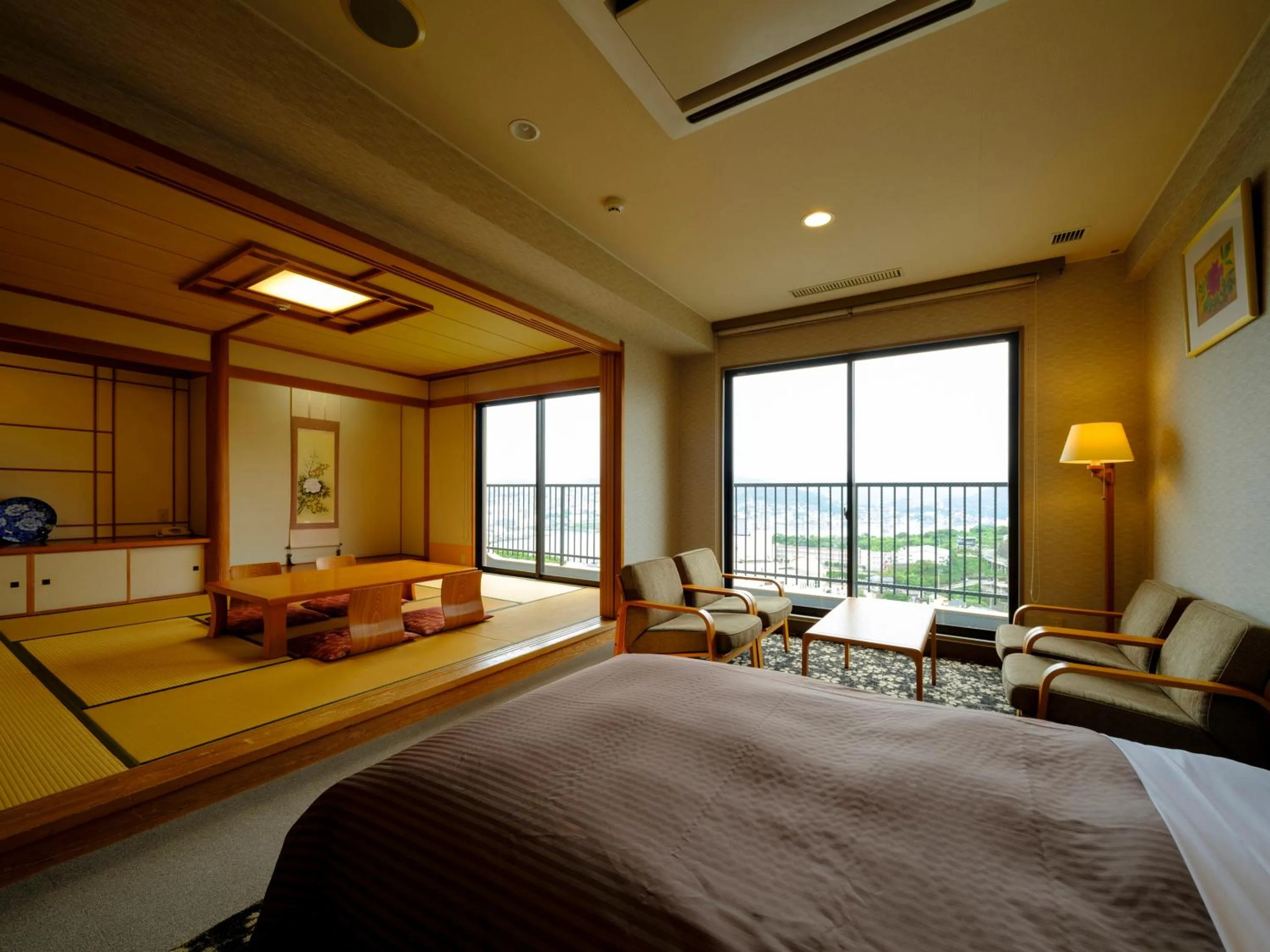 View (from property/room), Bed in Inasayama Kanko Hotel