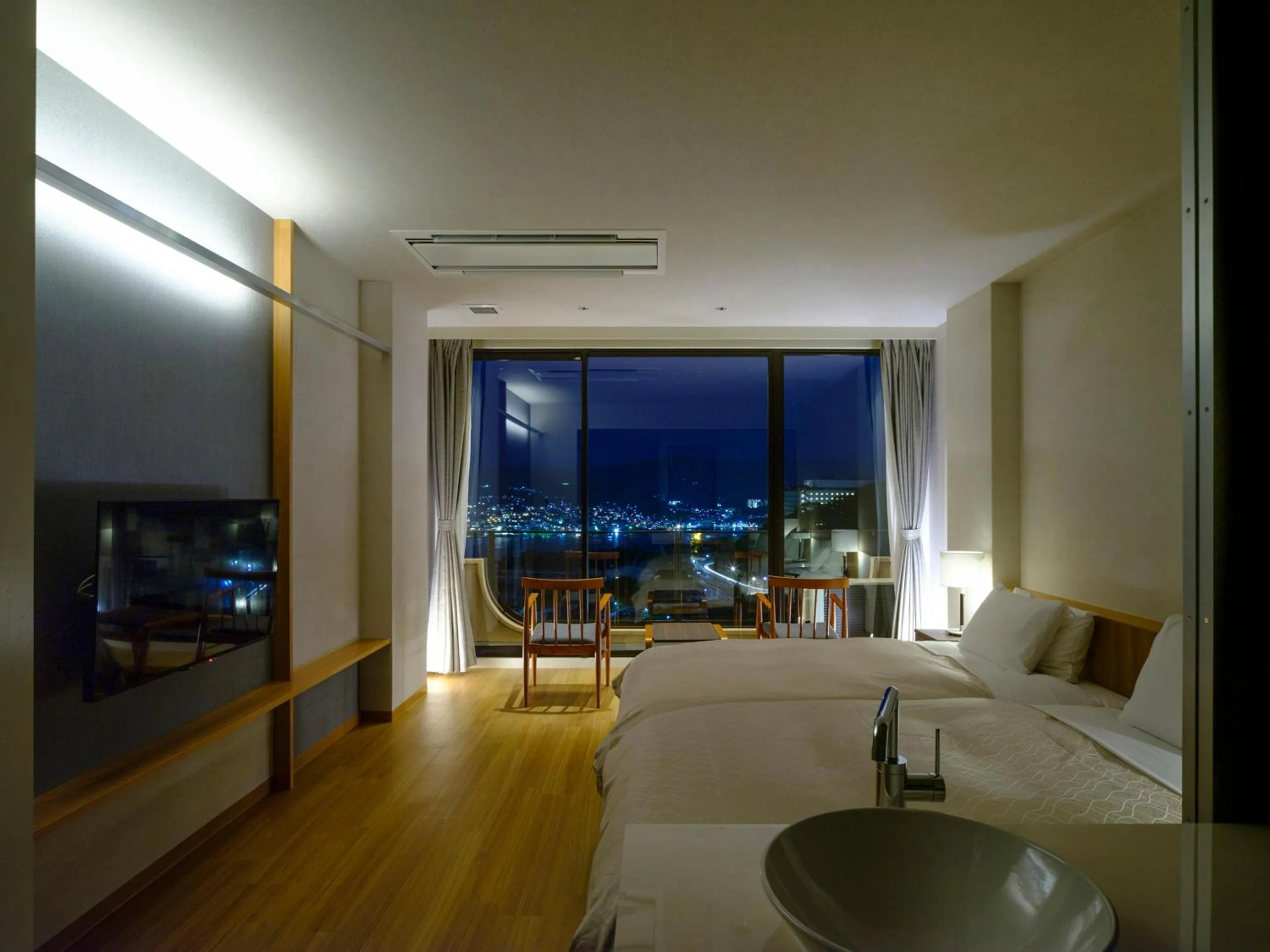 Bedroom, Bed in Inasayama Kanko Hotel