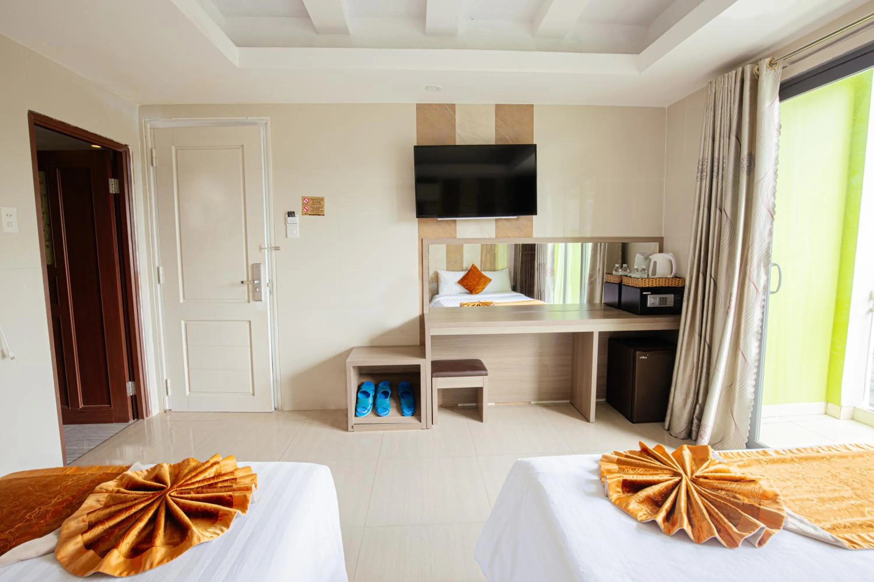 Bedroom in Oliver Hotel