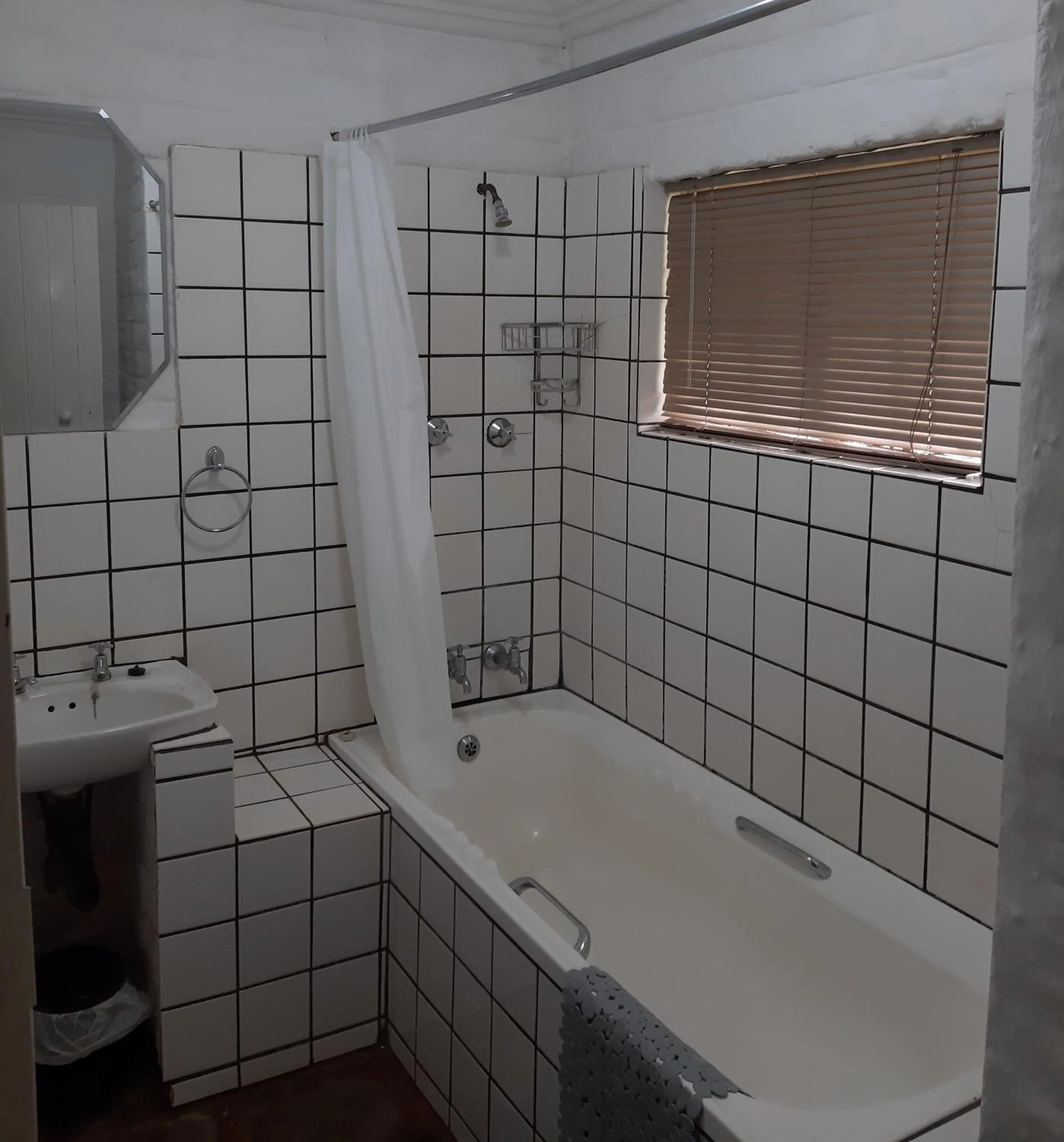 Bathroom in Sabie Star