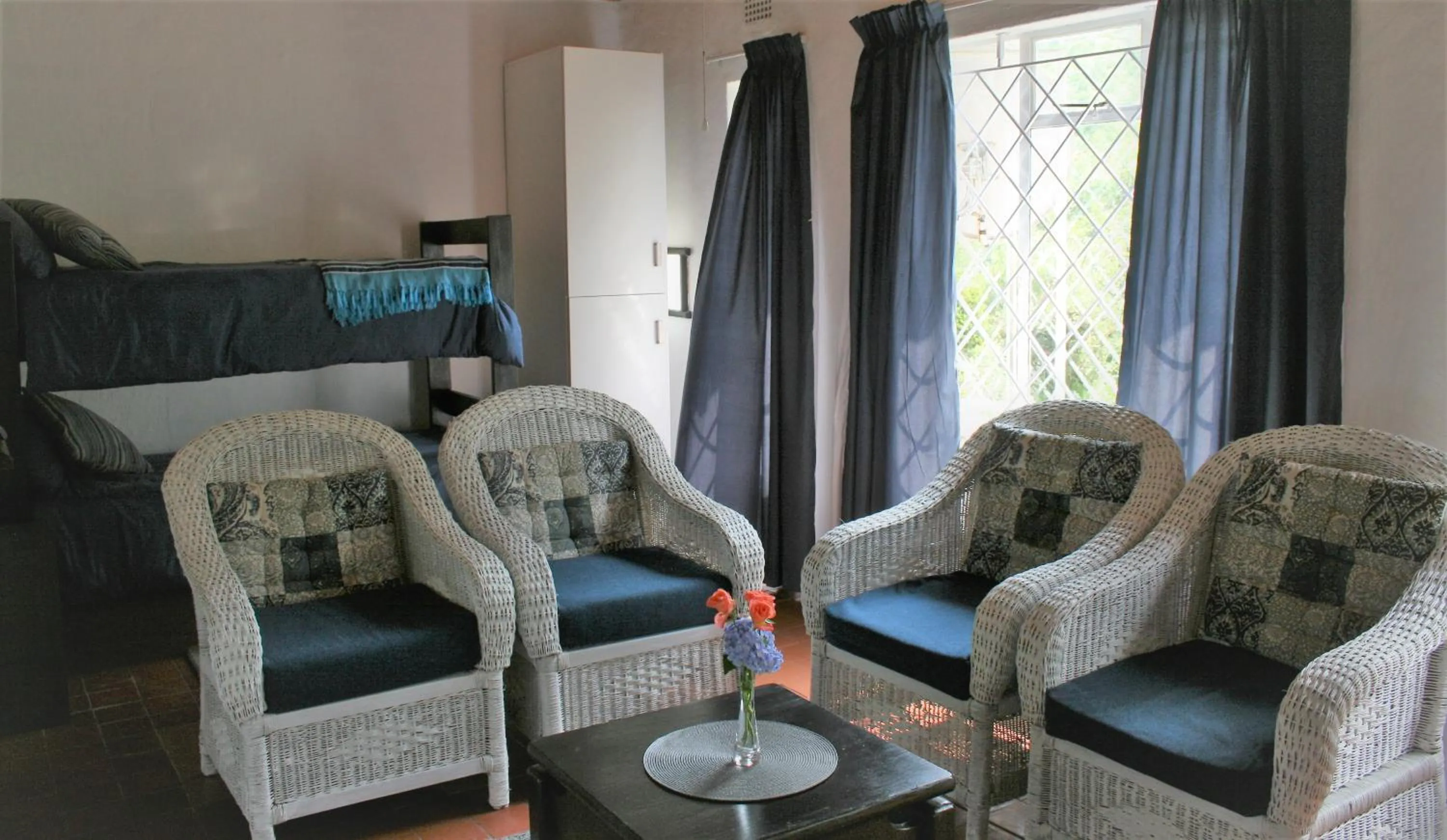 Seating area, Bed in Sabie Star