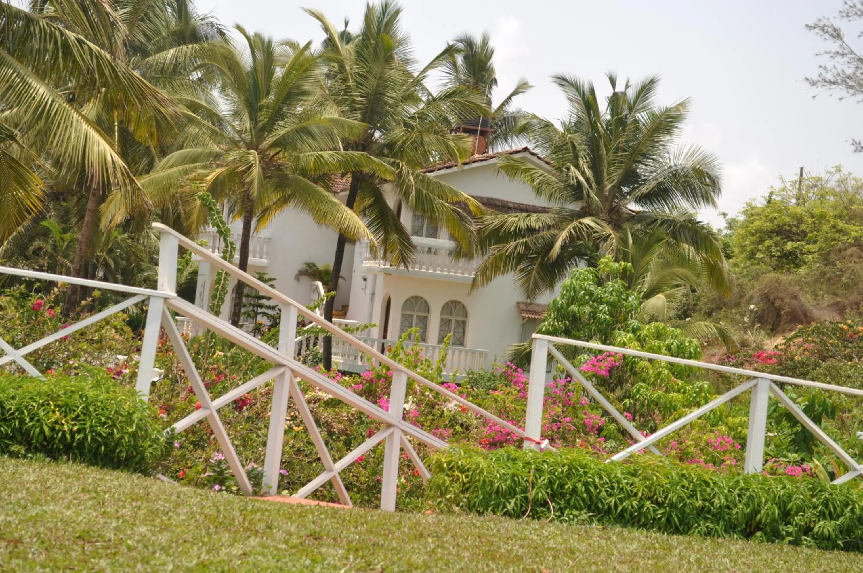 Facade/entrance in Colonia Santa Maria